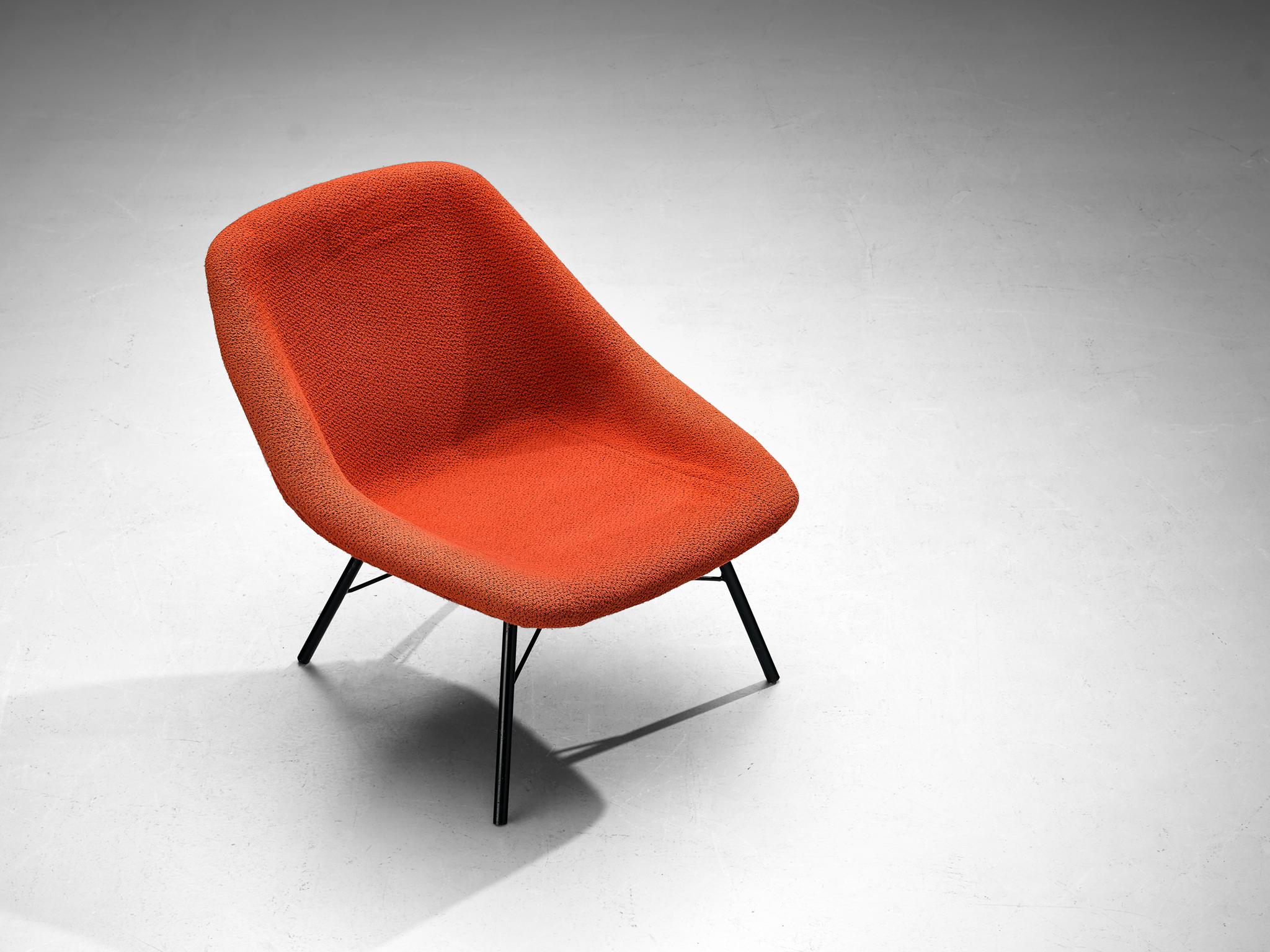TON Mid-Century Modern Lounge Chair with Sculptural Frame in Red Upholstery  For Sale 2