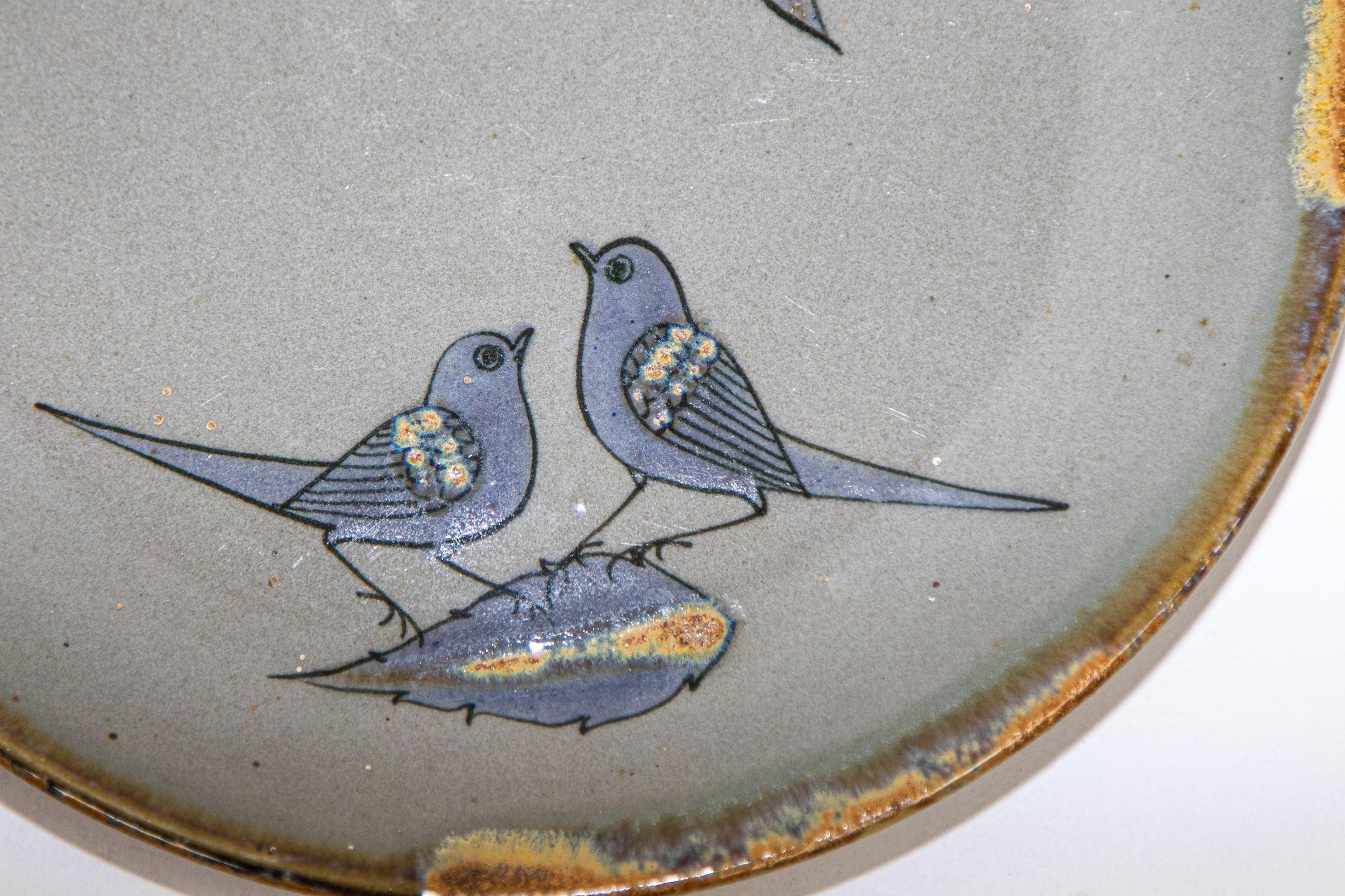 Mexican Tonala Folk Art Pottery Plate Hand Painted with Birds, Mexico, circa 1960's For Sale