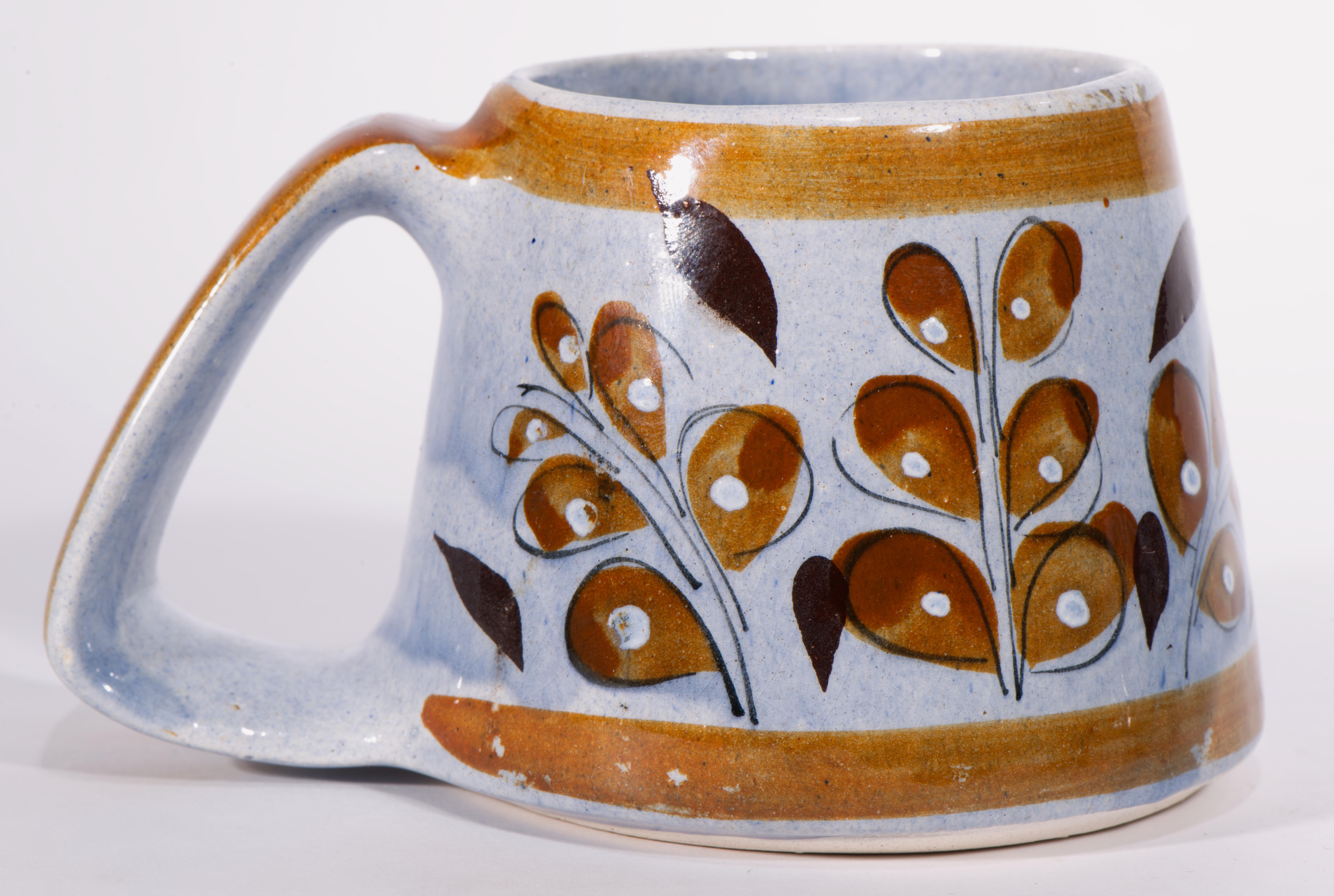 Artisanat Tonala Mexique Paire de tasses Décor oiseaux, Signé peint à la main 1960s en vente