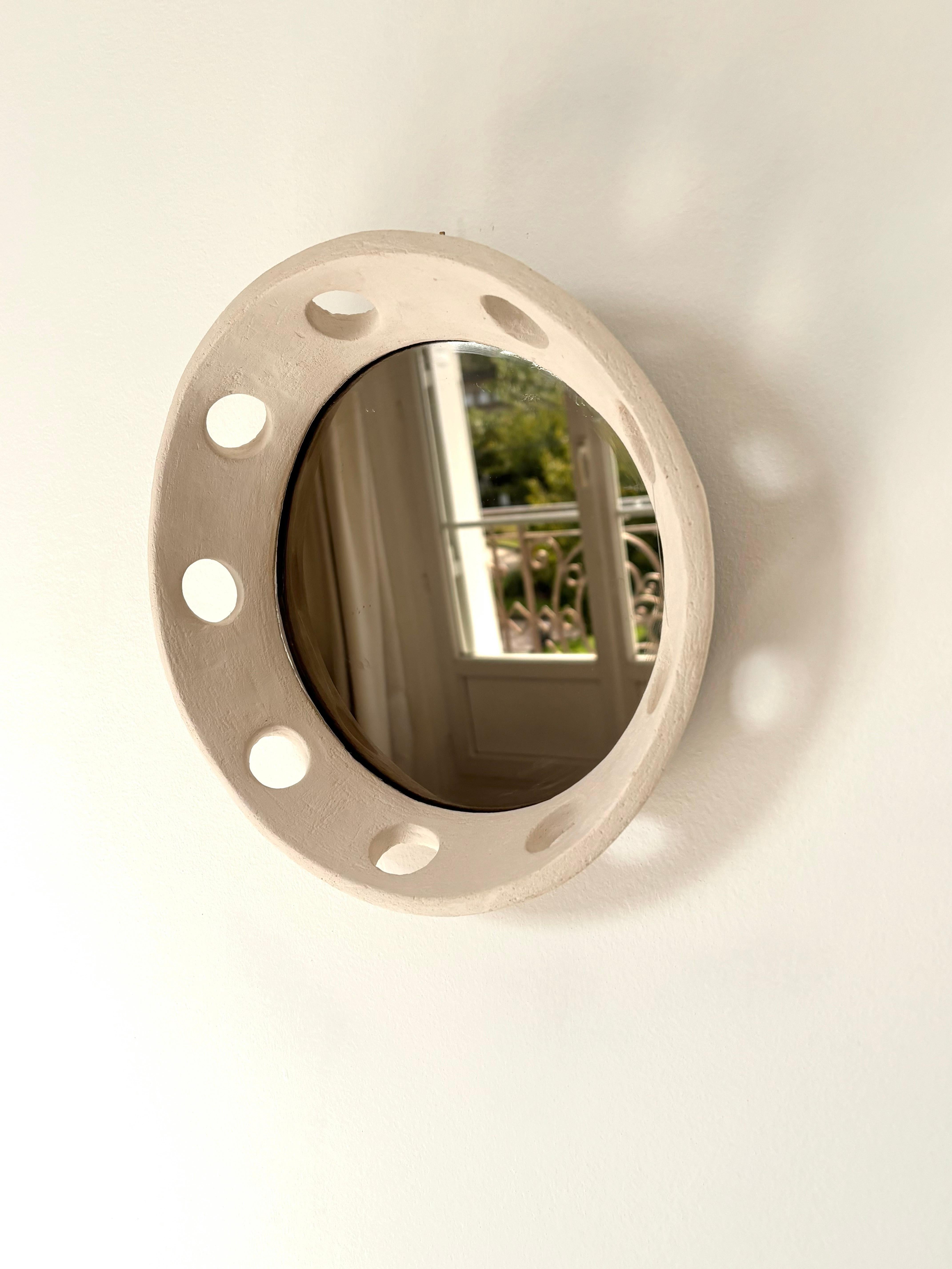 Espejo de cerámica hecho a mano Tondo de Renzo Maar Posmoderno en venta