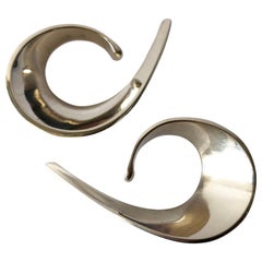 Tone Vigeland für Plus Sterlingsilber Norwegische modernistische Sling-Ohrringe aus Sterlingsilber