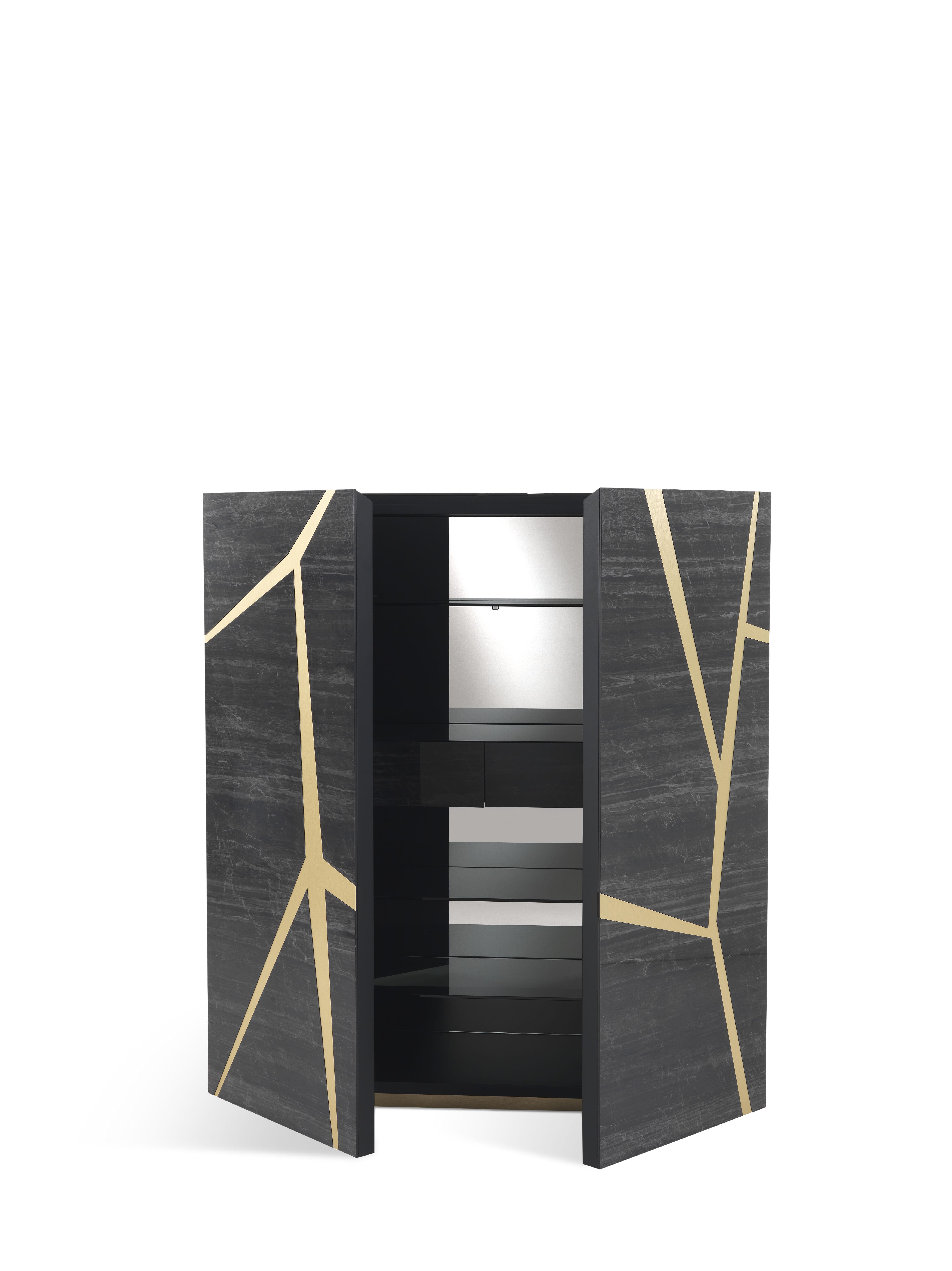 Moderno Mobile bar Tonga del 21° secolo in Gres nero di Roberto Cavalli Home Interiors in vendita