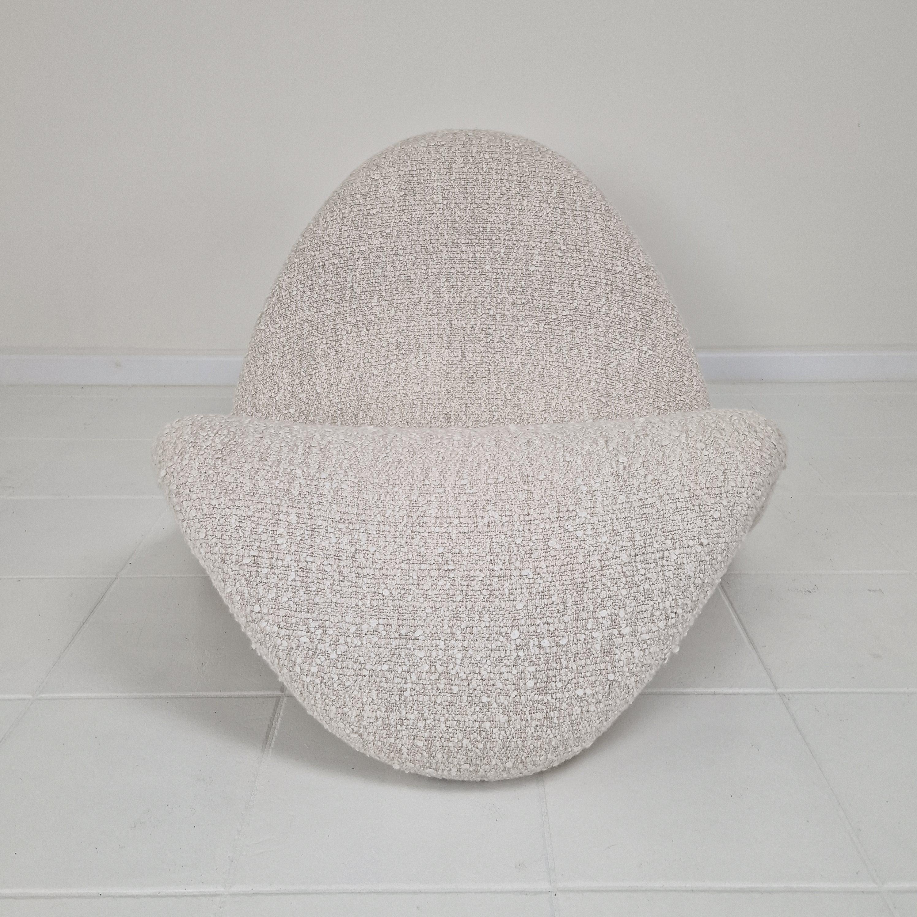 Fabric Tongue Chair by Pierre Paulin for Artifort, 1960s For Sale