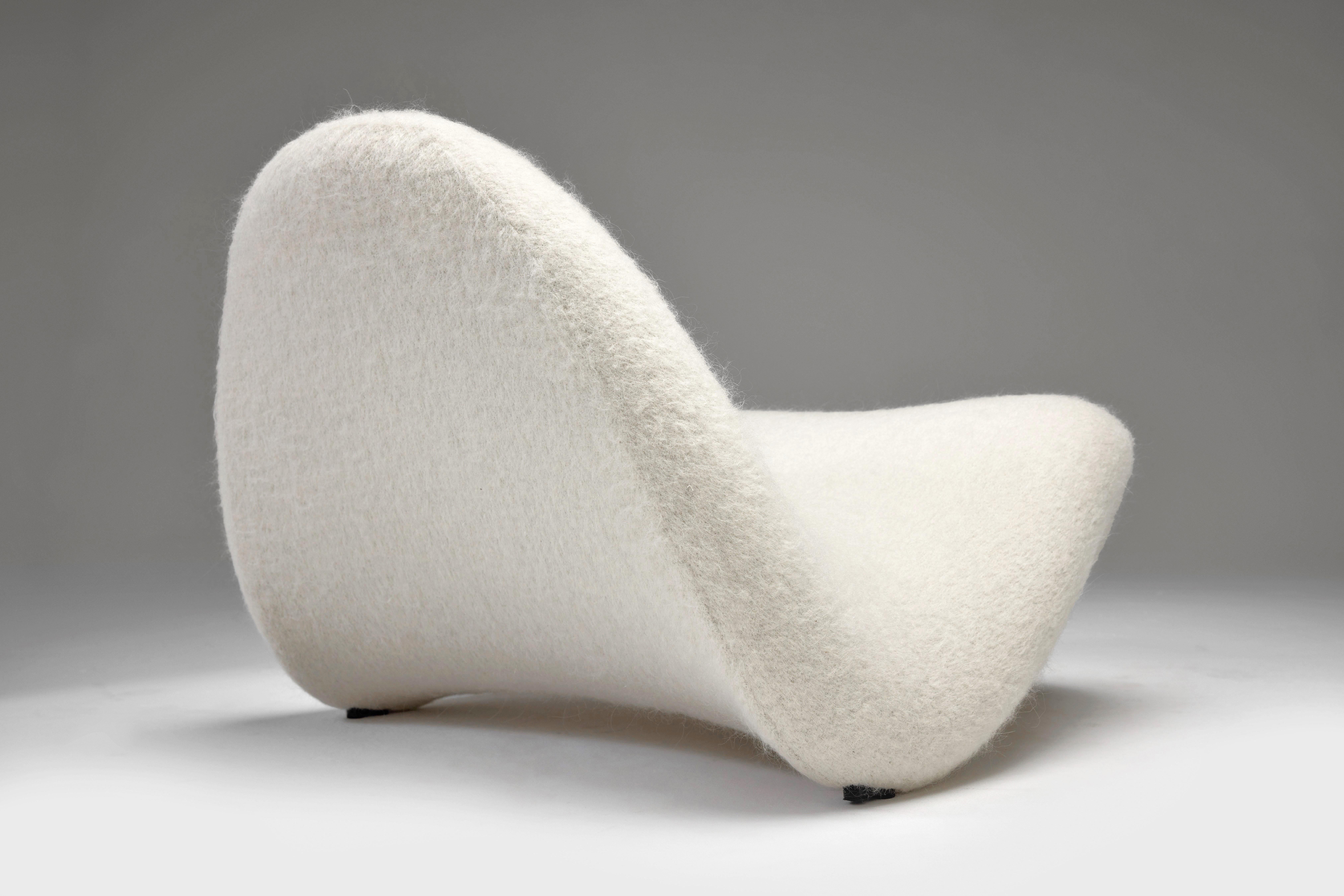 Wool Tongue Lounge Chairs by Pierre Paulin for Artifort, 1960s, Set of 2 For Sale