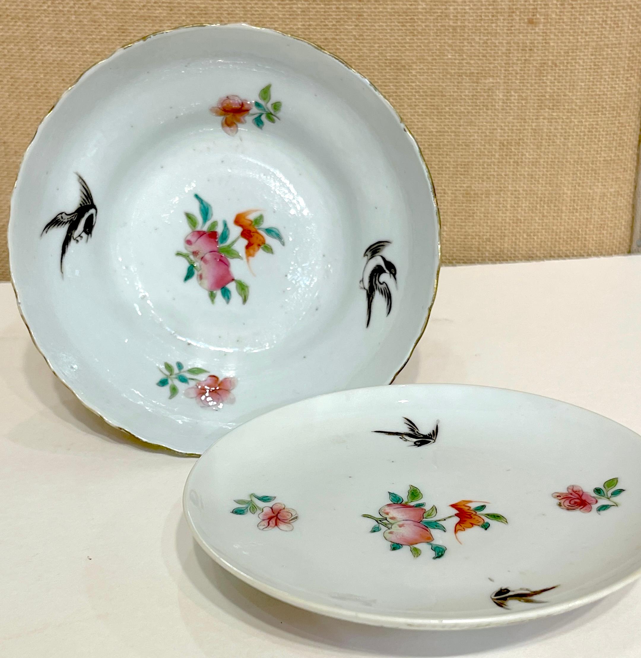 Tongzhi Period, Qing Dynasty, Chinese Porcelain Stemmed Bowl & Cover In Good Condition For Sale In West Palm Beach, FL