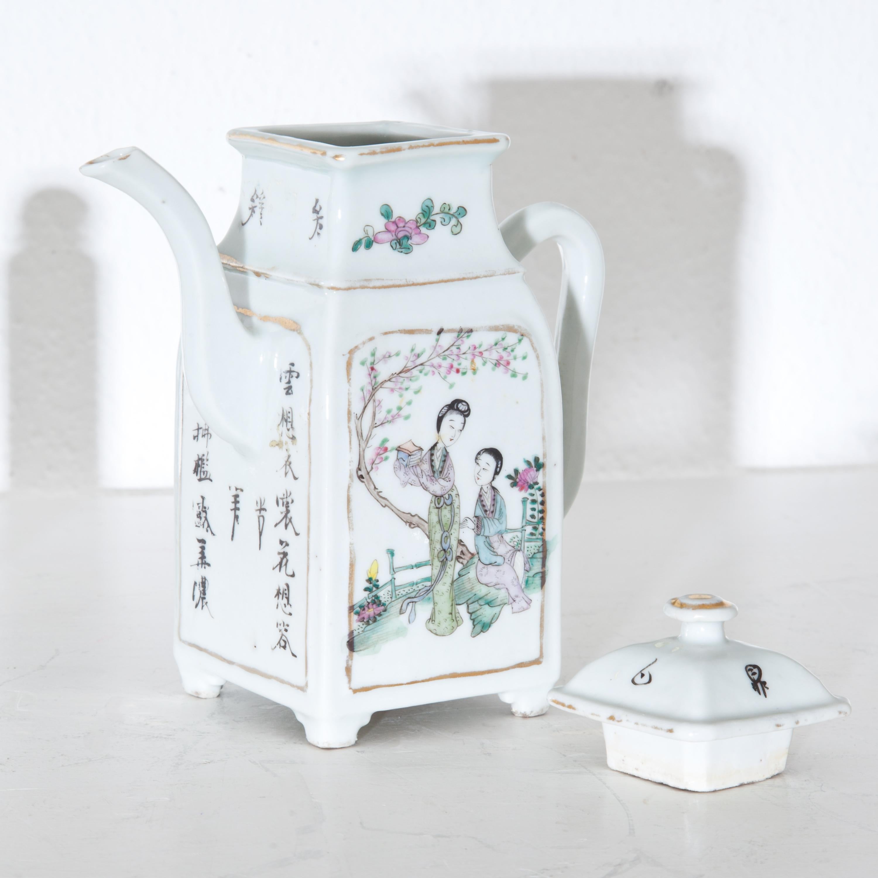 Tongzhi Porcelain Teapot, China, 19th Century 3