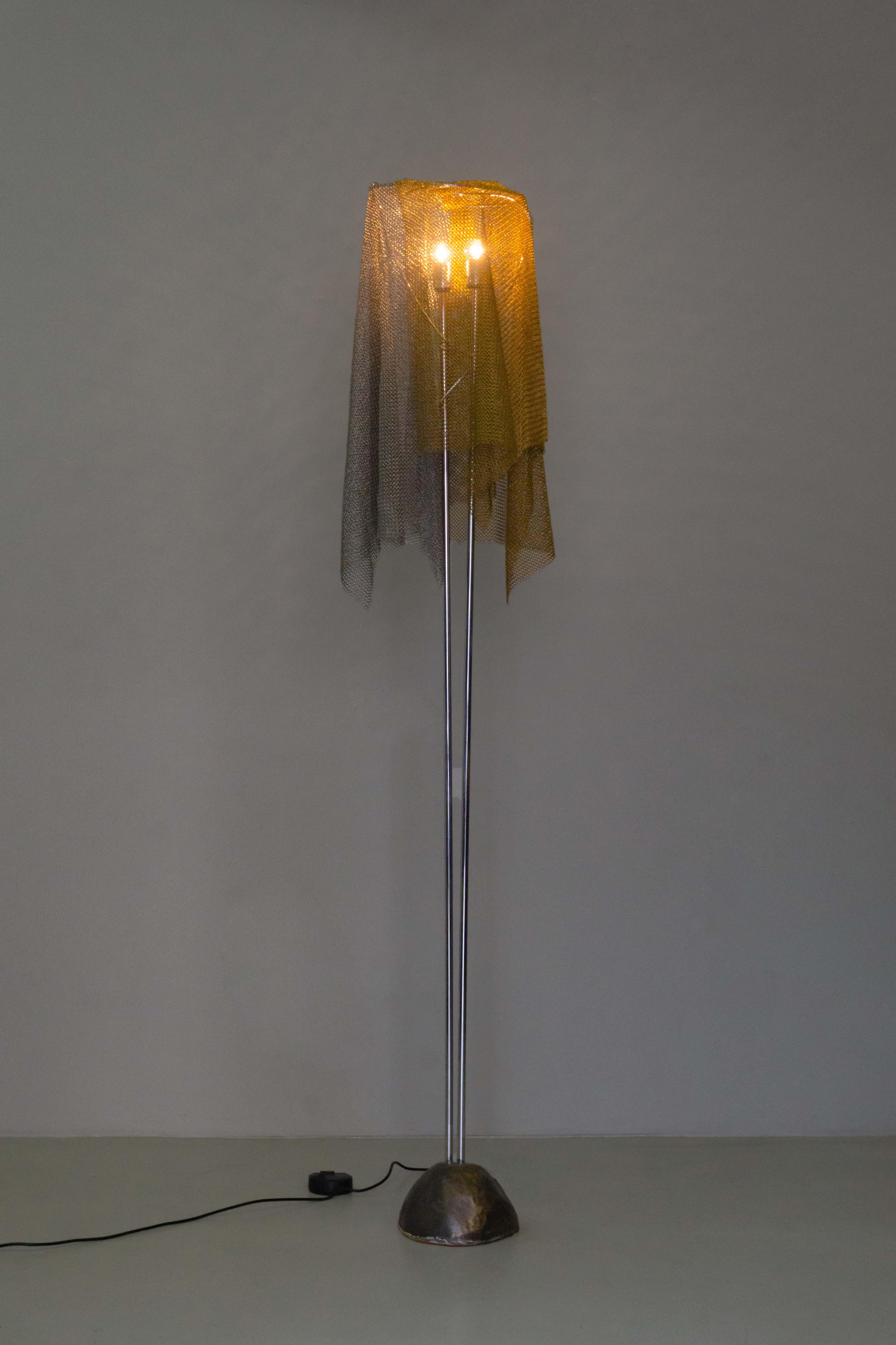 Toni Cordero „“Anchise“-Lampe für Artemide (Ende des 20. Jahrhunderts) im Angebot