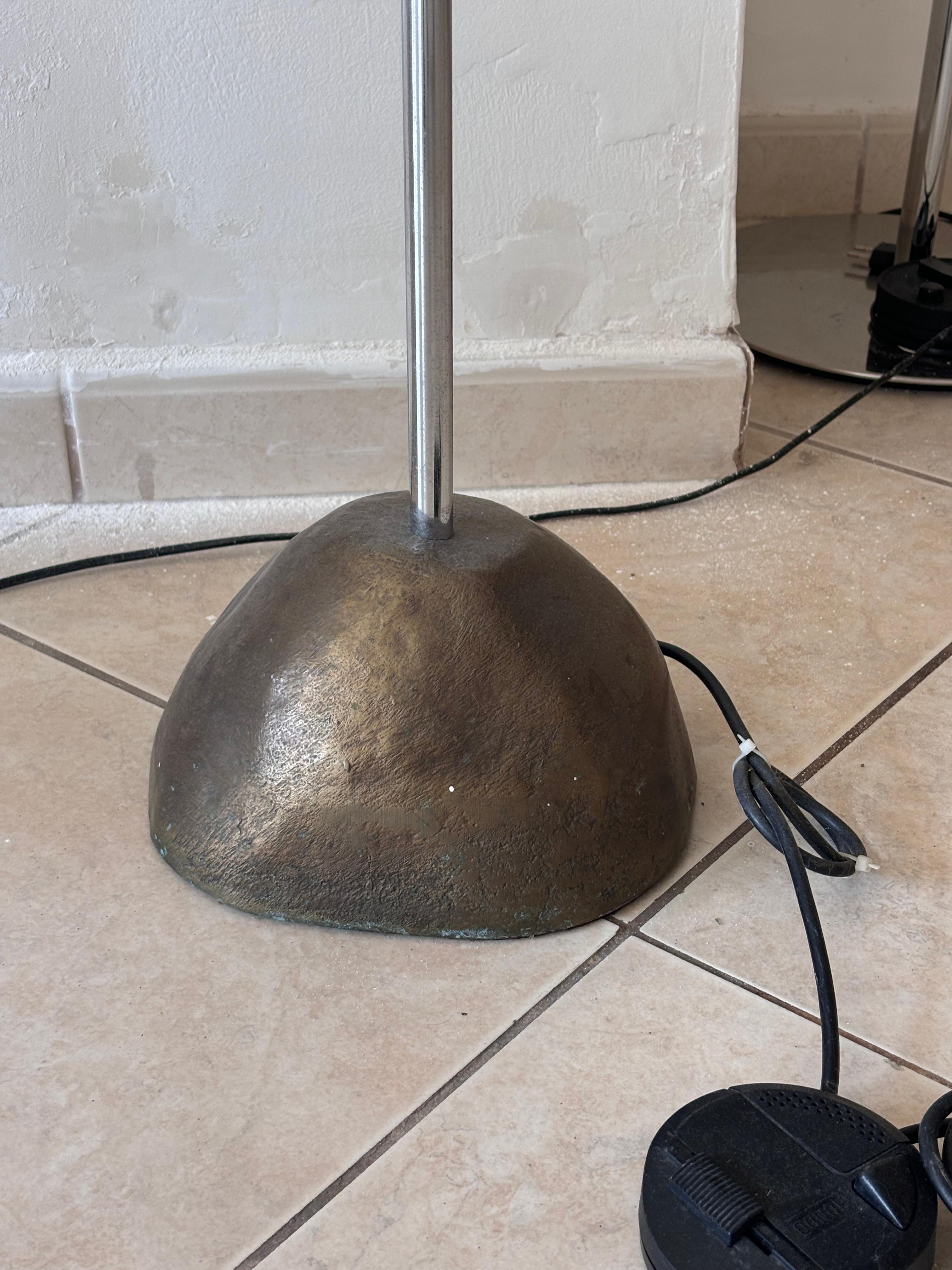Lampada da terra di Toni Cordero Artemide mod. Priamo Design anni '90 1