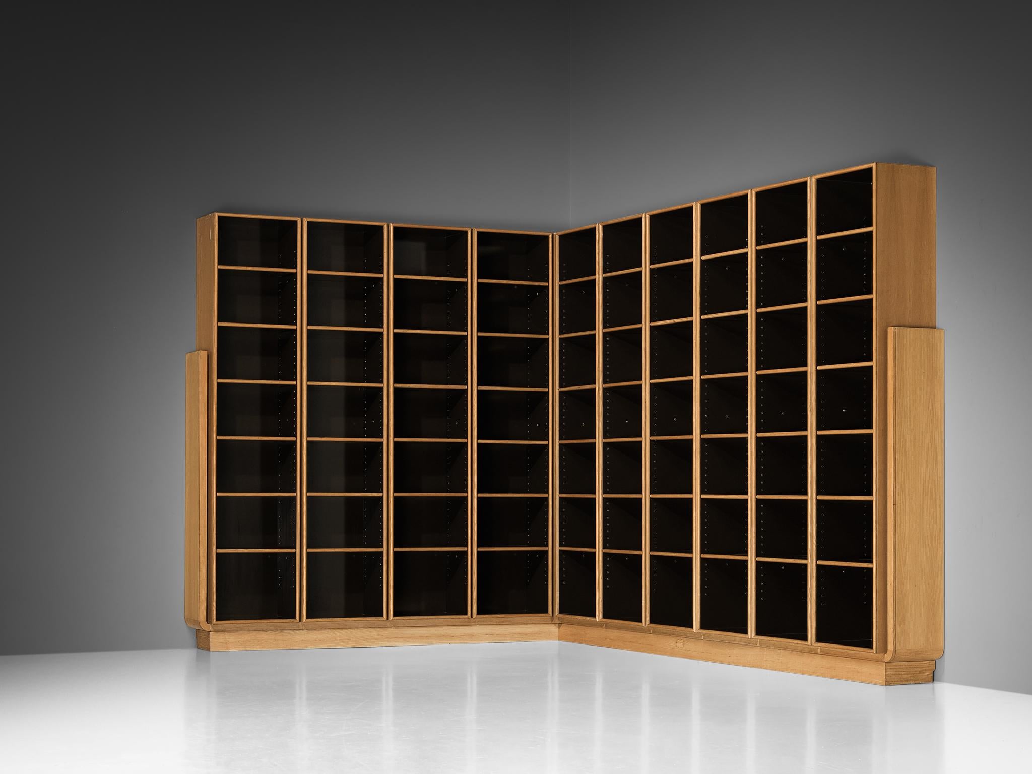 Toni Cordero, library bookcase, ash, plywood, Italy, 1972

Italian designer Toni Cordero (1937-2001) designed and made this bespoke bookcase in his own studio in Turin back in 1972. Its substantial size and solid construction command attention