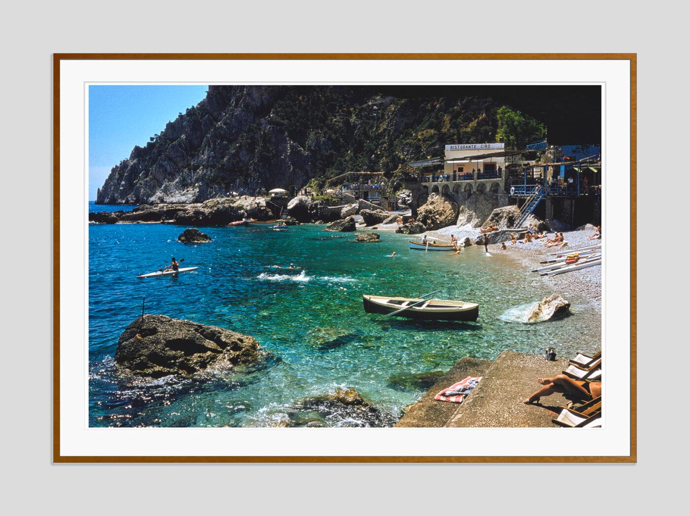 Ein Strand in Capri

1959

Eine Strandszene auf der Insel Capri, Italien, 1959. 

von Toni Frissell

60 x 40