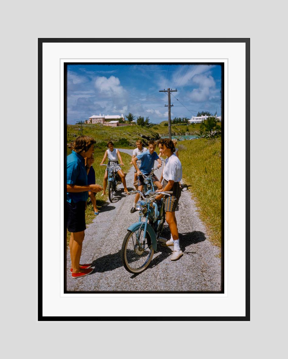 A Bike Trip In Bermuda 

1960

by Toni Frissell

40 x 30