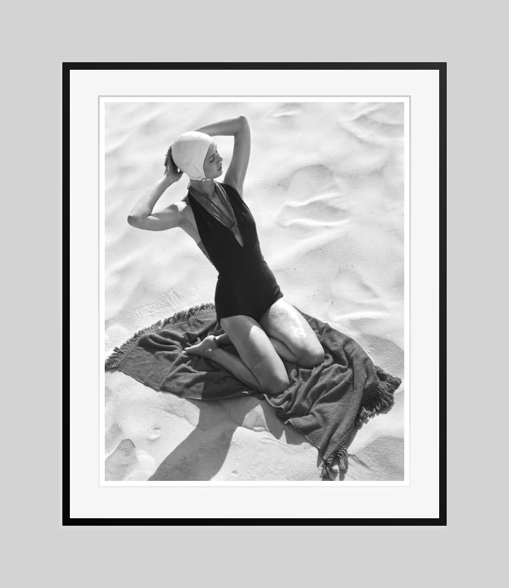 Girl On The Beach

1947

Beachwear fashion shoot, 1947.

by Toni Frissell

16 x 20
