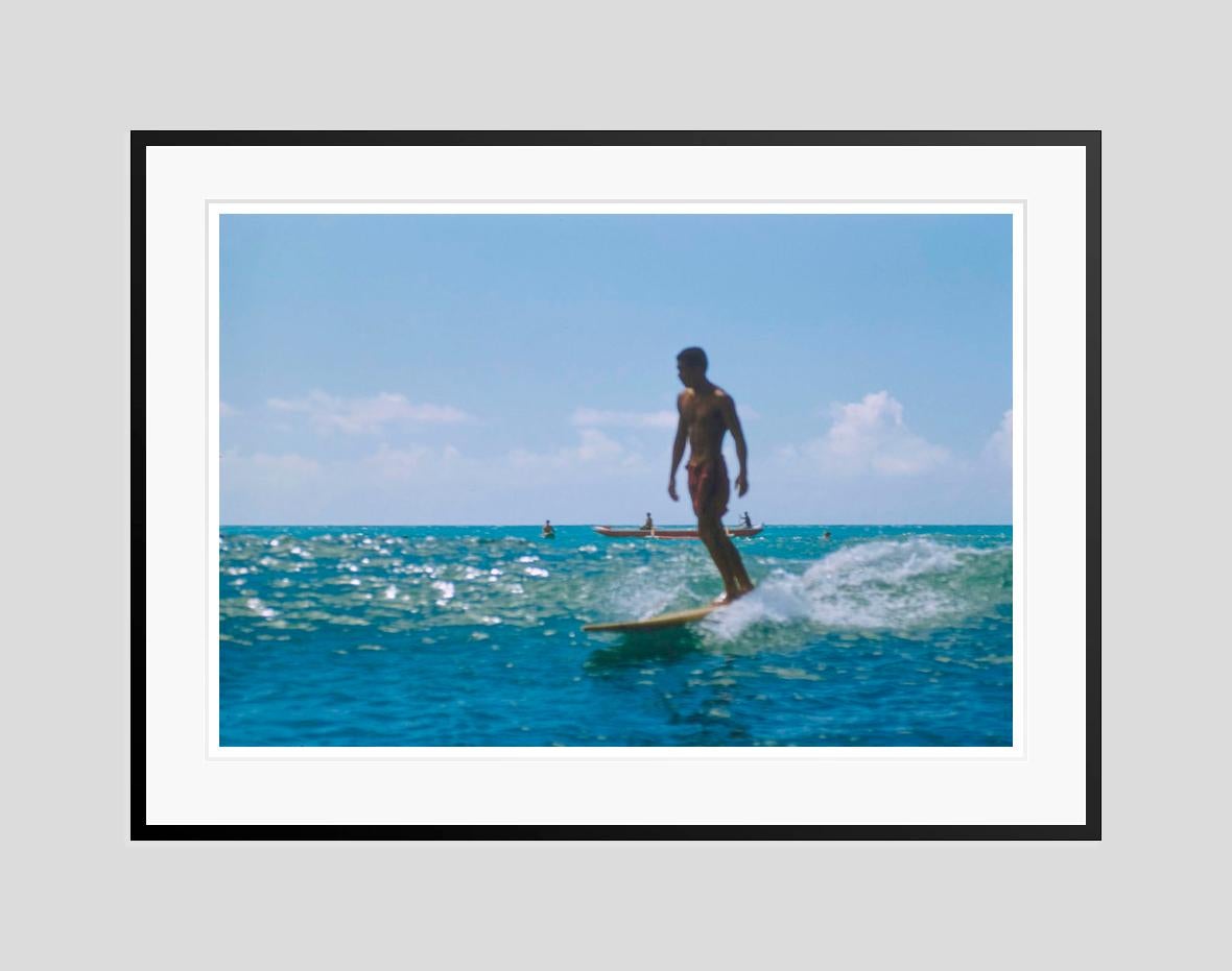 Hawaii-Szenen 

1957

Ein Surfer reitet auf einer Welle, Hawaii, 1957

von Toni Frissell

16 x 20