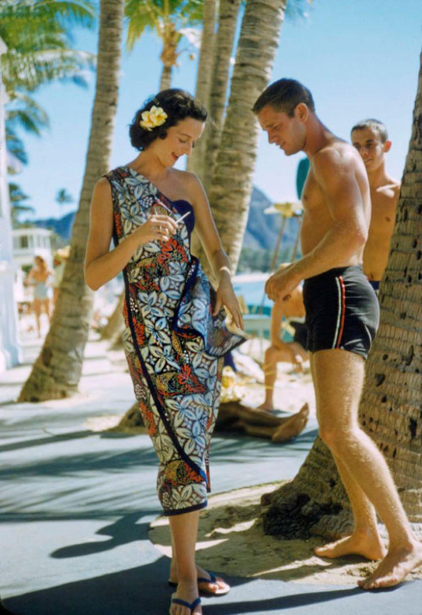 Toni Frissell Color Photograph – Hawaiianische Szenen, 1957, limitierte, gestempelte Auflage