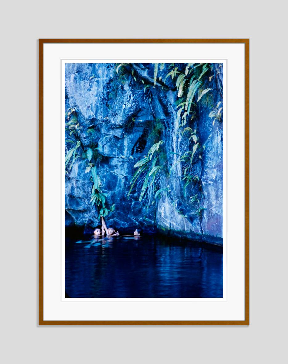 Hawaiianische Szenen in Übergröße, limitierte, gestempelte Auflage von 1957 – Photograph von Toni Frissell
