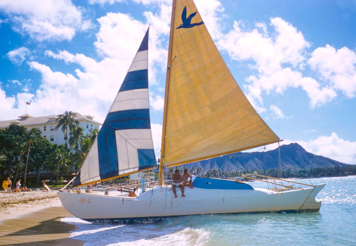 Toni Frissell Color Photograph – Hawaiianische Szenen in Übergröße, limitierte, gestempelte Auflage von 1957 