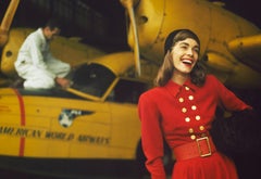 Modèle dans une robe rouge 1960 - Édition limitée signée et estampillée