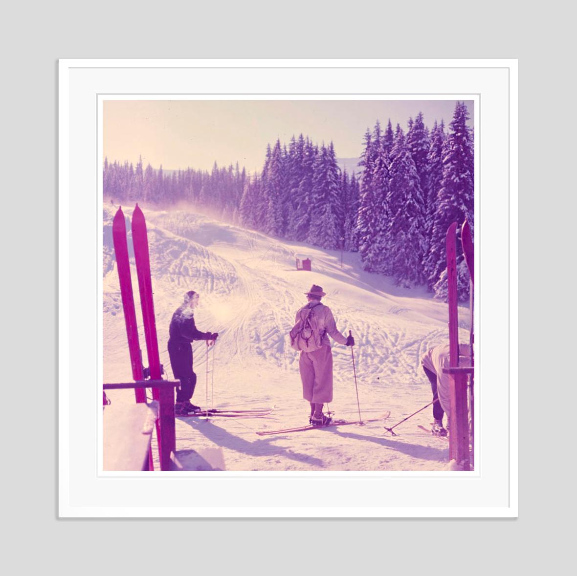 Mountain Top

1954

Two skiers prepare to beging their descent, Klosters, Switzerland, 1954.

by Toni Frissell

30 x 30