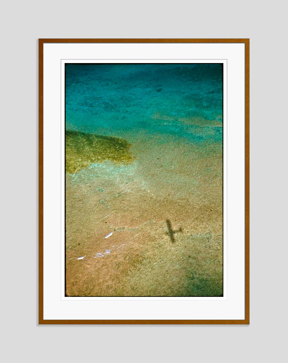 Schatten im Meer

1960

Der Schatten eines Flugzeugs überquert das Meer beim Lyford Club, Nassau, Bahamas, 1960.

von Toni Frissell

40 x 30