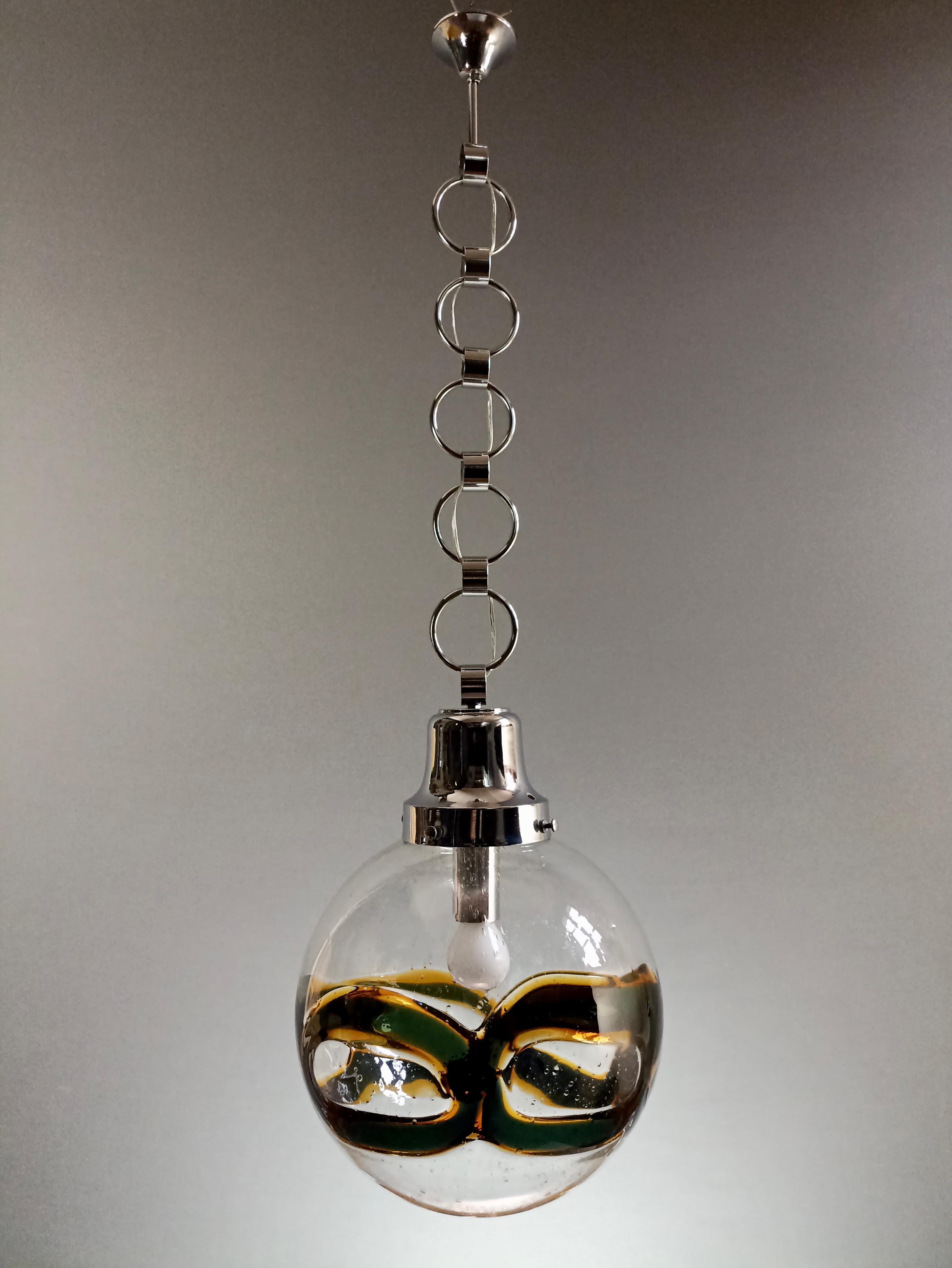 Ère spatiale Grande lampe à suspension attribuée à Toni Zuccheri en verre d'art de Murano de l'ère spatiale, années 1960 en vente