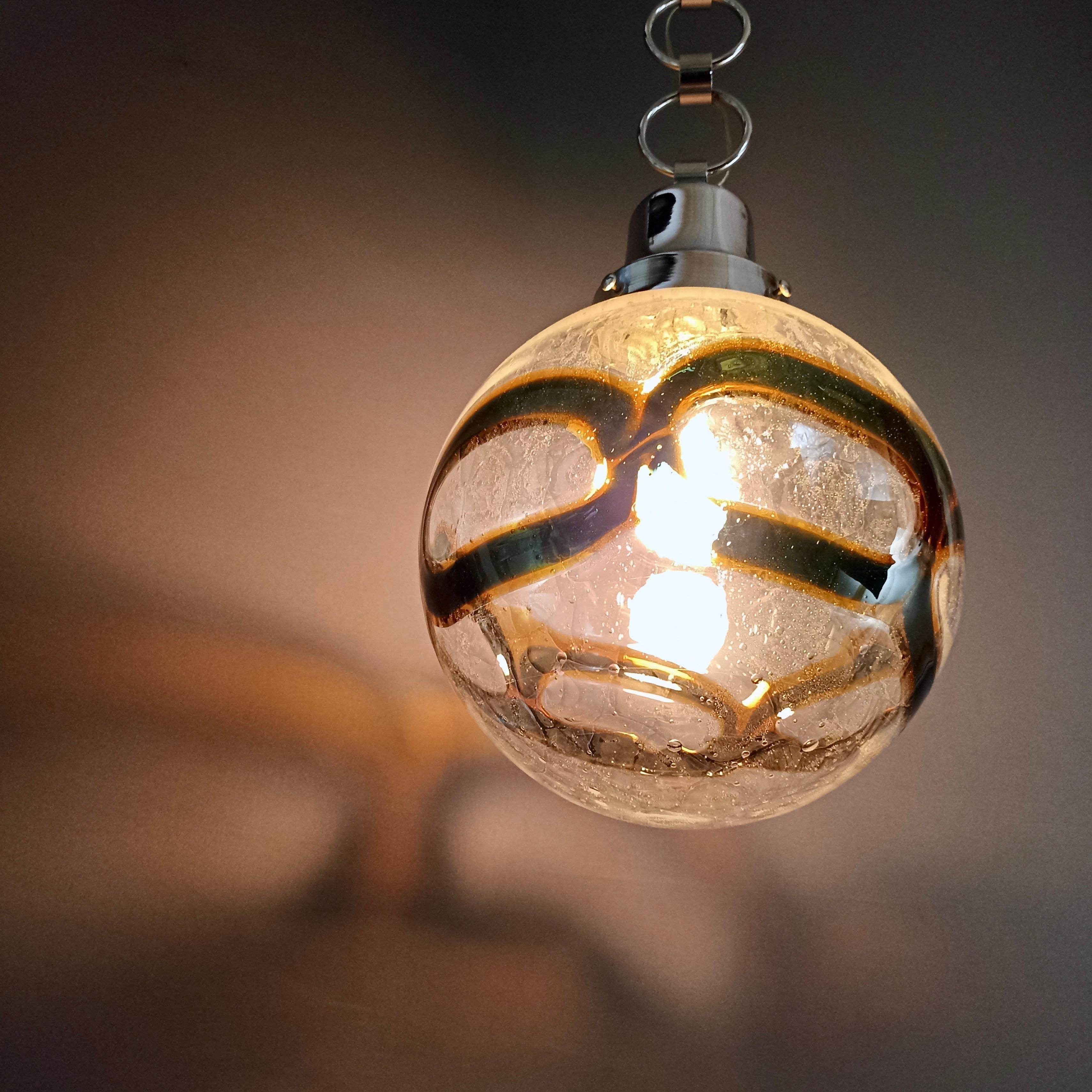 1960s Toni Zuccheri Attributable Large Space Age Murano Art Glass Pendant Lamp For Sale 2