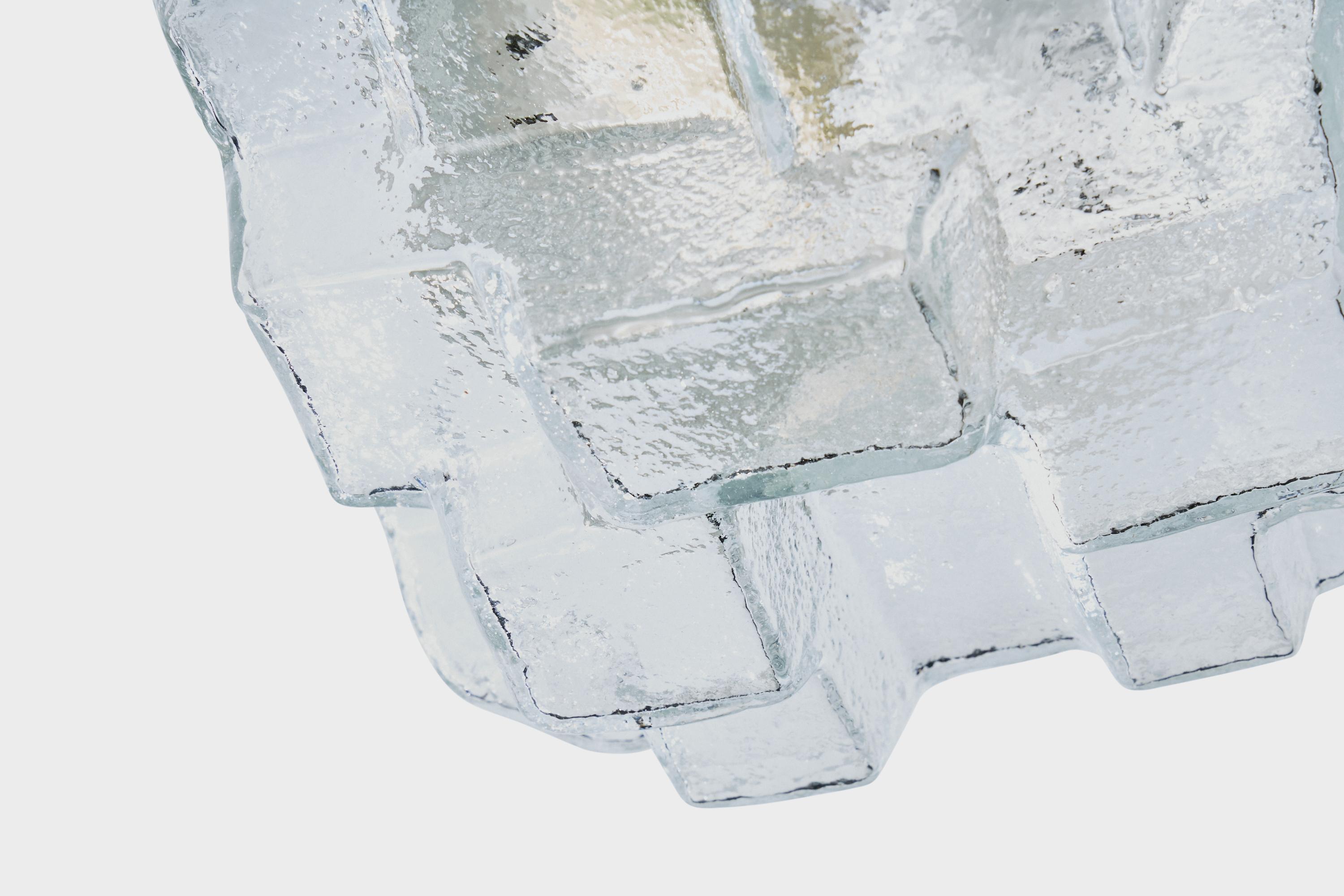 Milieu du XXe siècle Toni Zuccheri, Monture affleurante, verre, métal, Italie, années 1960 en vente
