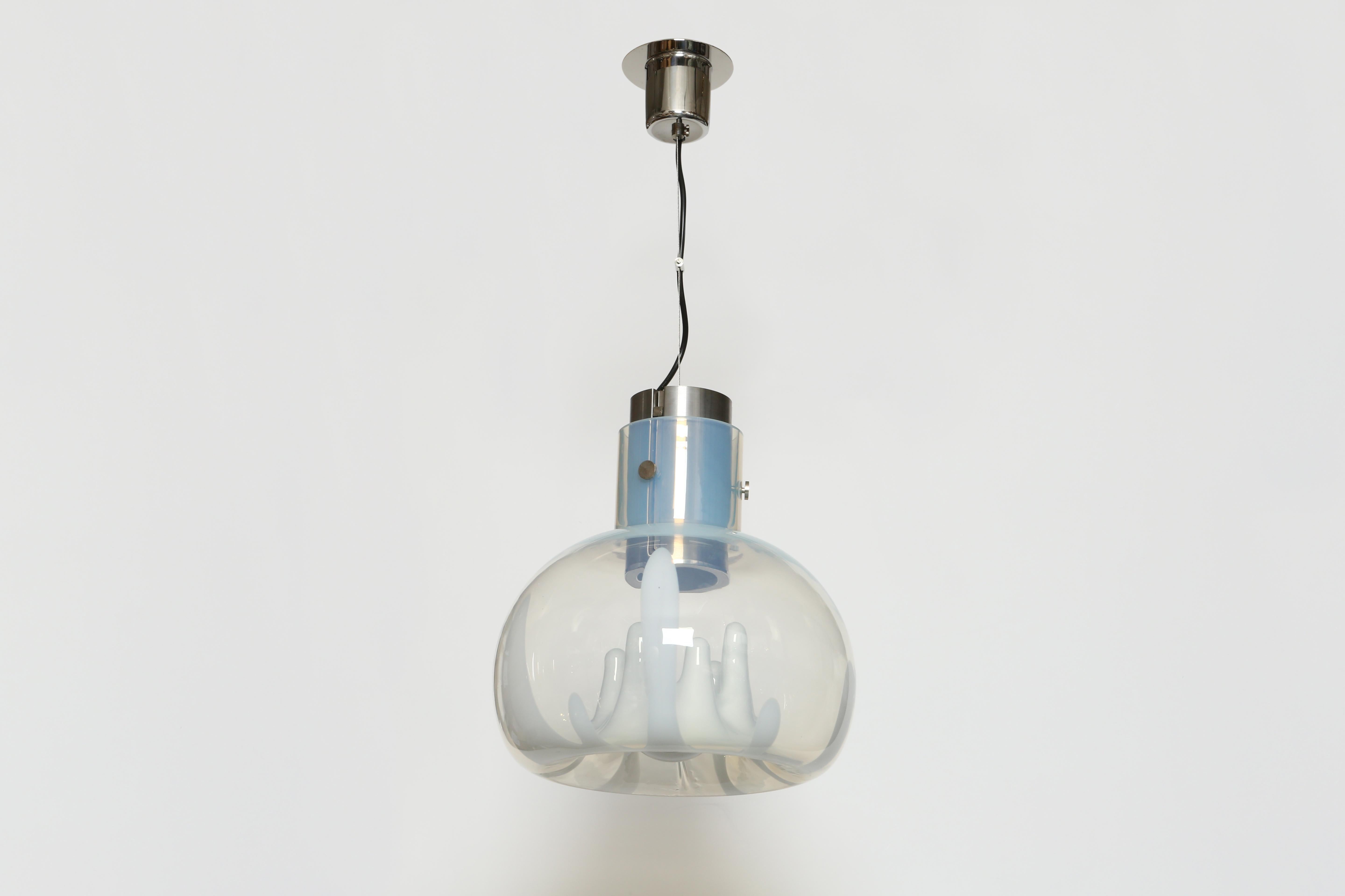 Toni Zuccheri para VeArt Suspensión de cristal de Murano, Italia circa 1960s Moderno de mediados de siglo en venta