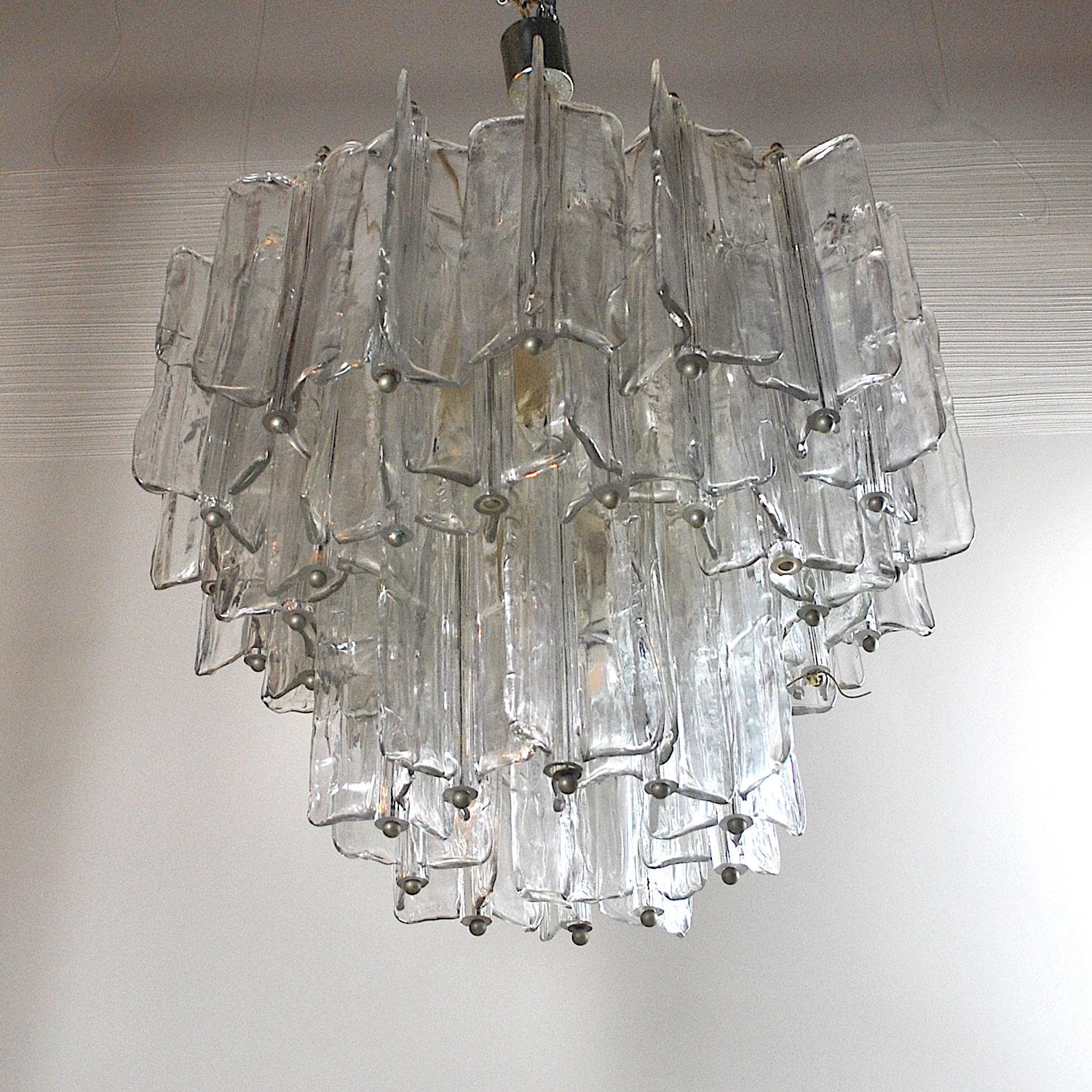 Toni Zuccheri for Venini Italian midcentury chandelier in Murano glass from the 1950s.