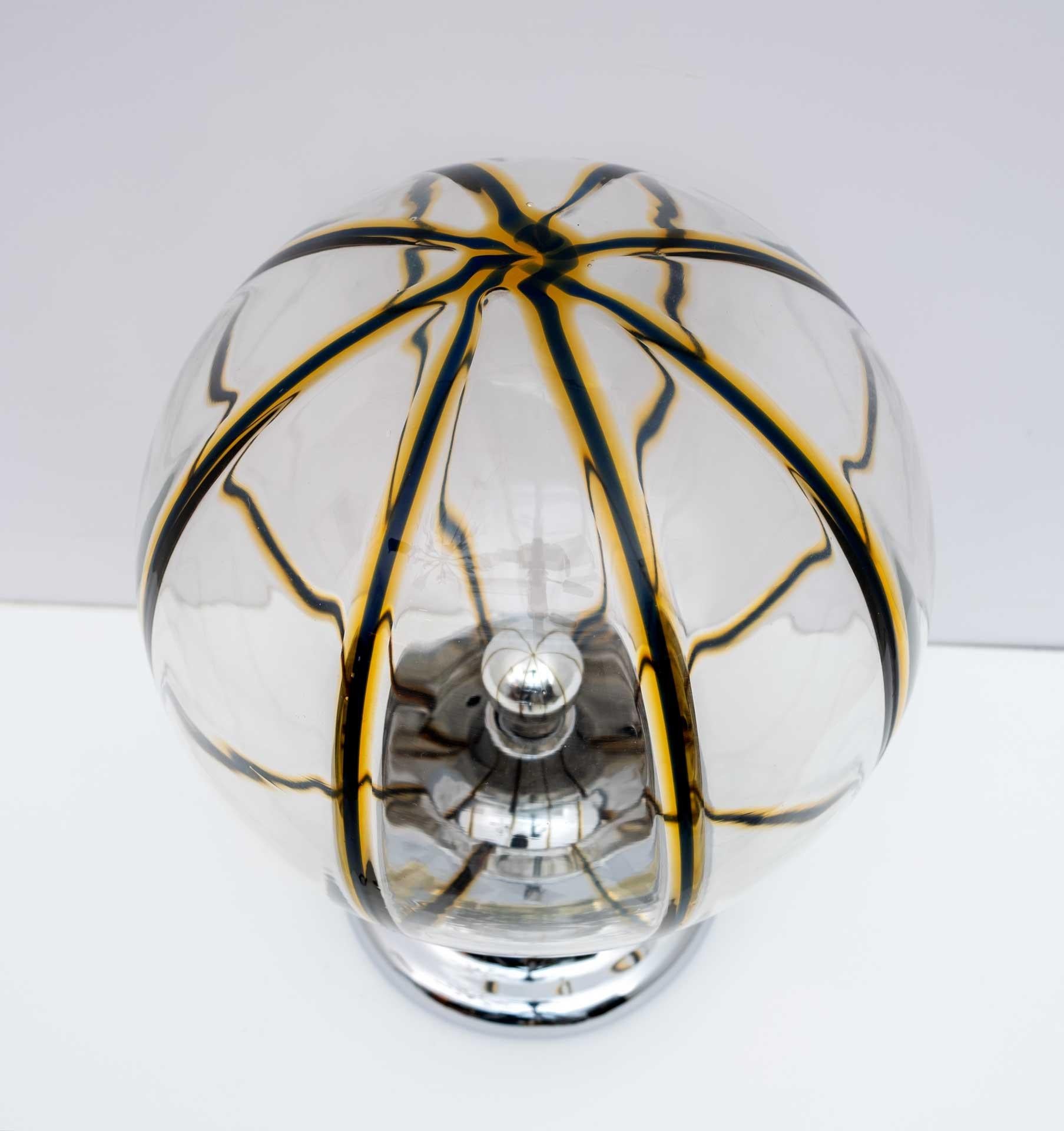 Toni Zuccheri Tischlampe aus italienischem Murano-Glas, 1970er Jahre, Mitte des Jahrhunderts im Zustand „Gut“ im Angebot in Puglia, Puglia