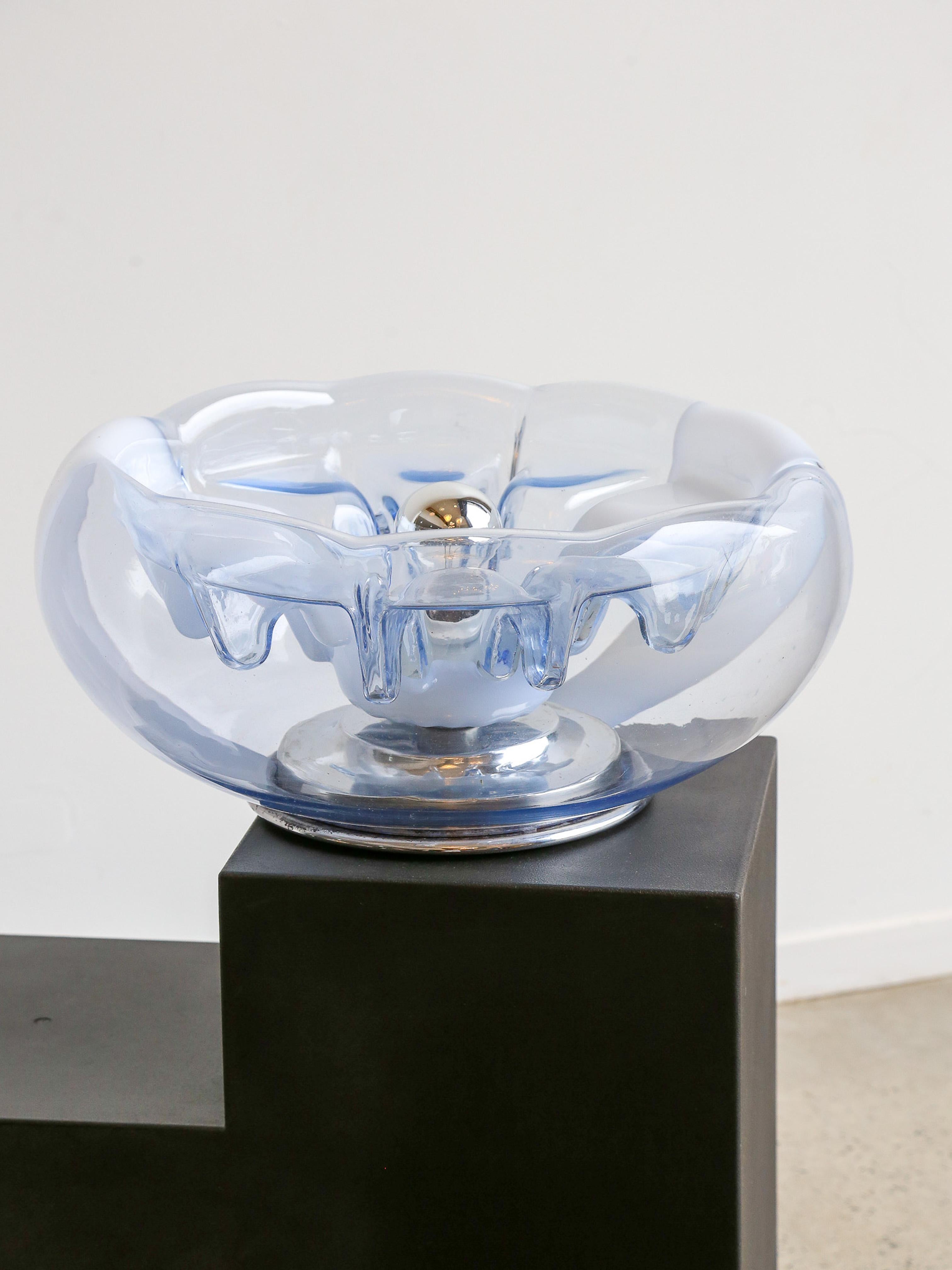Toni Zuccheri Lámpara de mesa de cristal de Murano con base de metal Moderno de mediados de siglo en venta