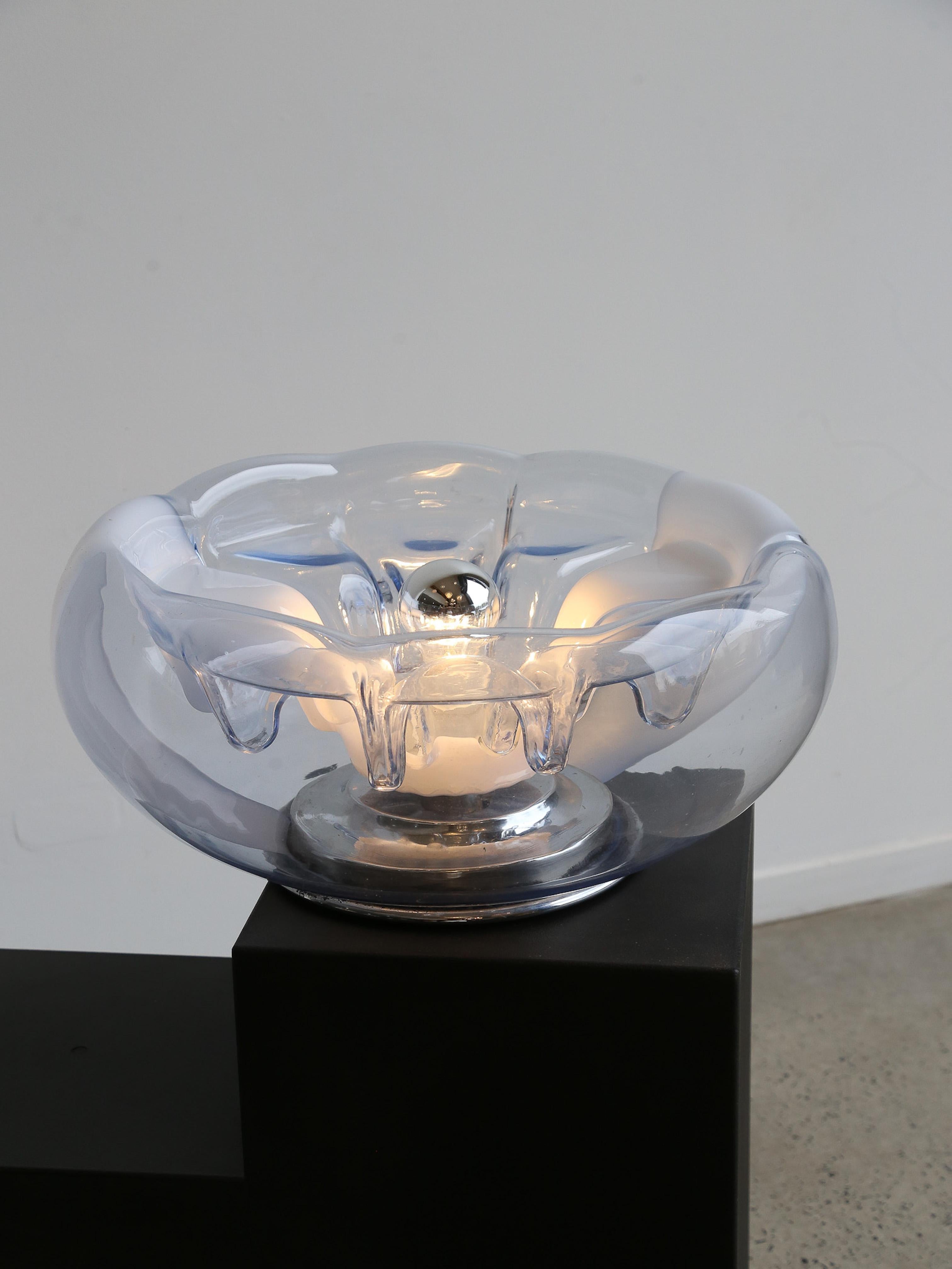 Toni Zuccheri Lámpara de mesa de cristal de Murano con base de metal en venta 1