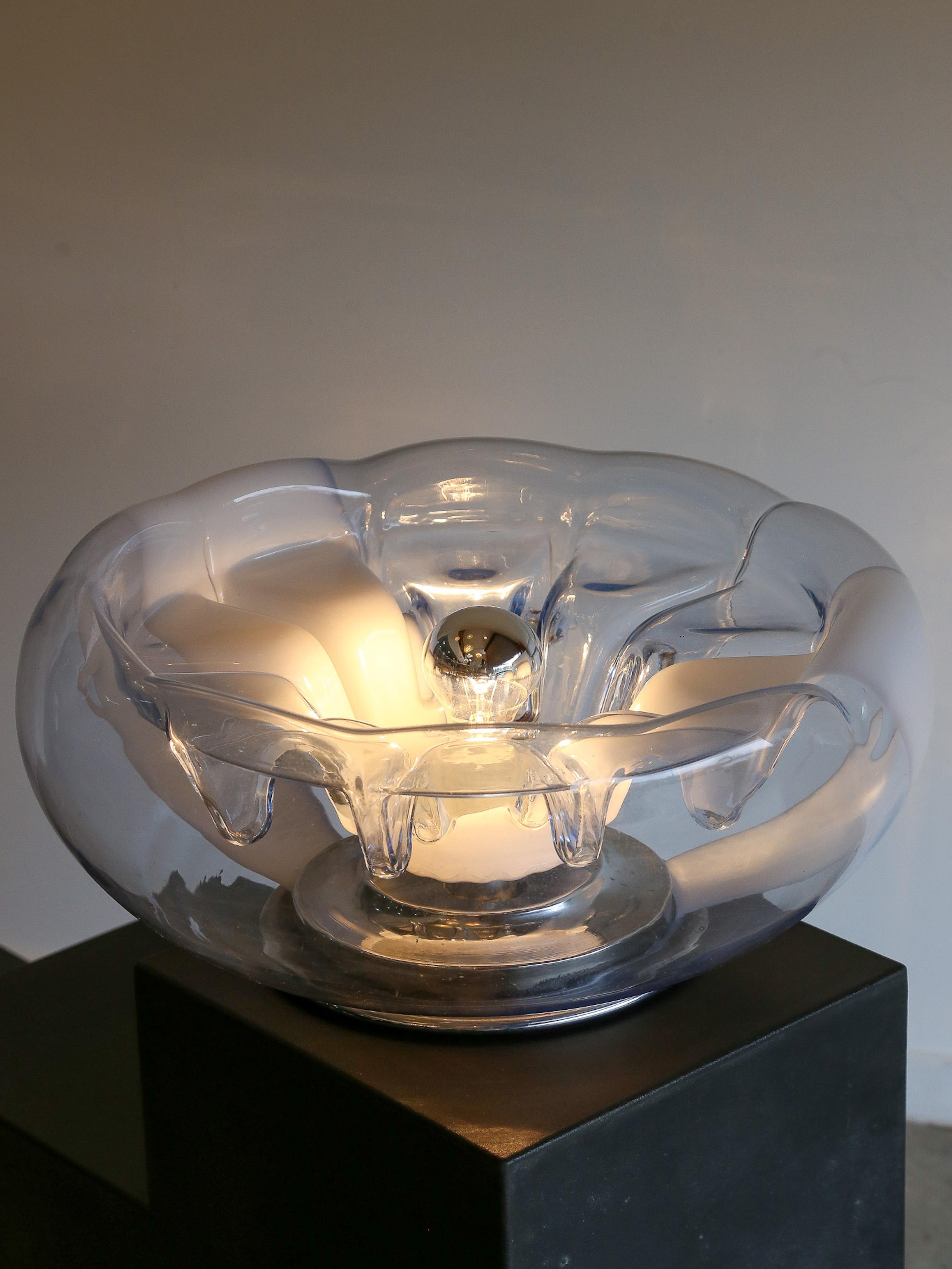 Toni Zuccheri Lámpara de mesa de cristal de Murano con base de metal en venta 3