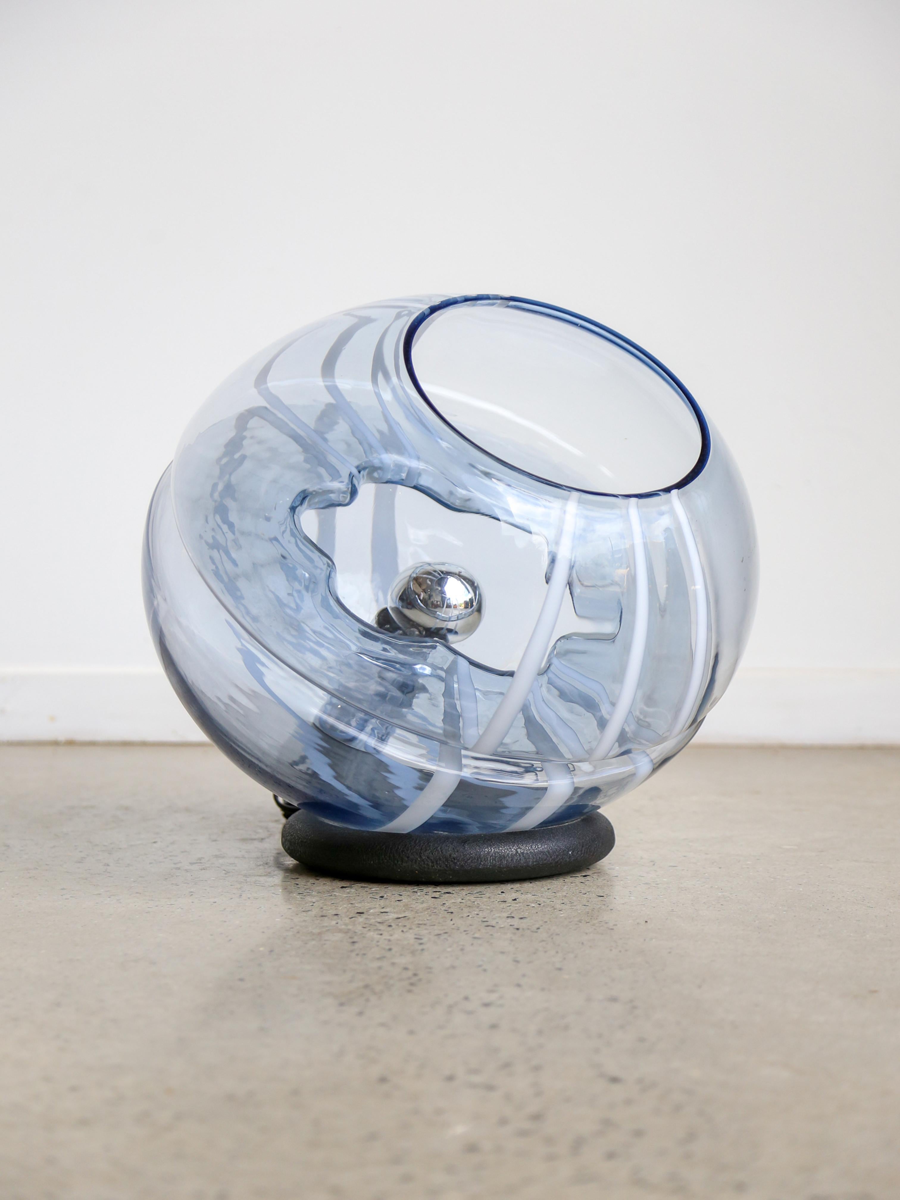 Toni Zuccheri Round Murano Glass Table Lamp with White Lines 4