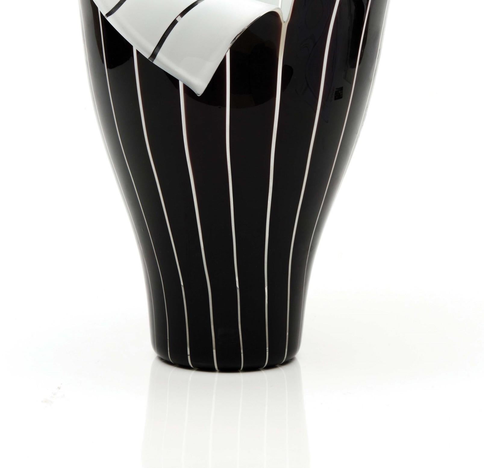 Late 20th Century Italian Murano Glass Vase Spacco Model by Toni Zuccheri for Barovier e Toso For Sale