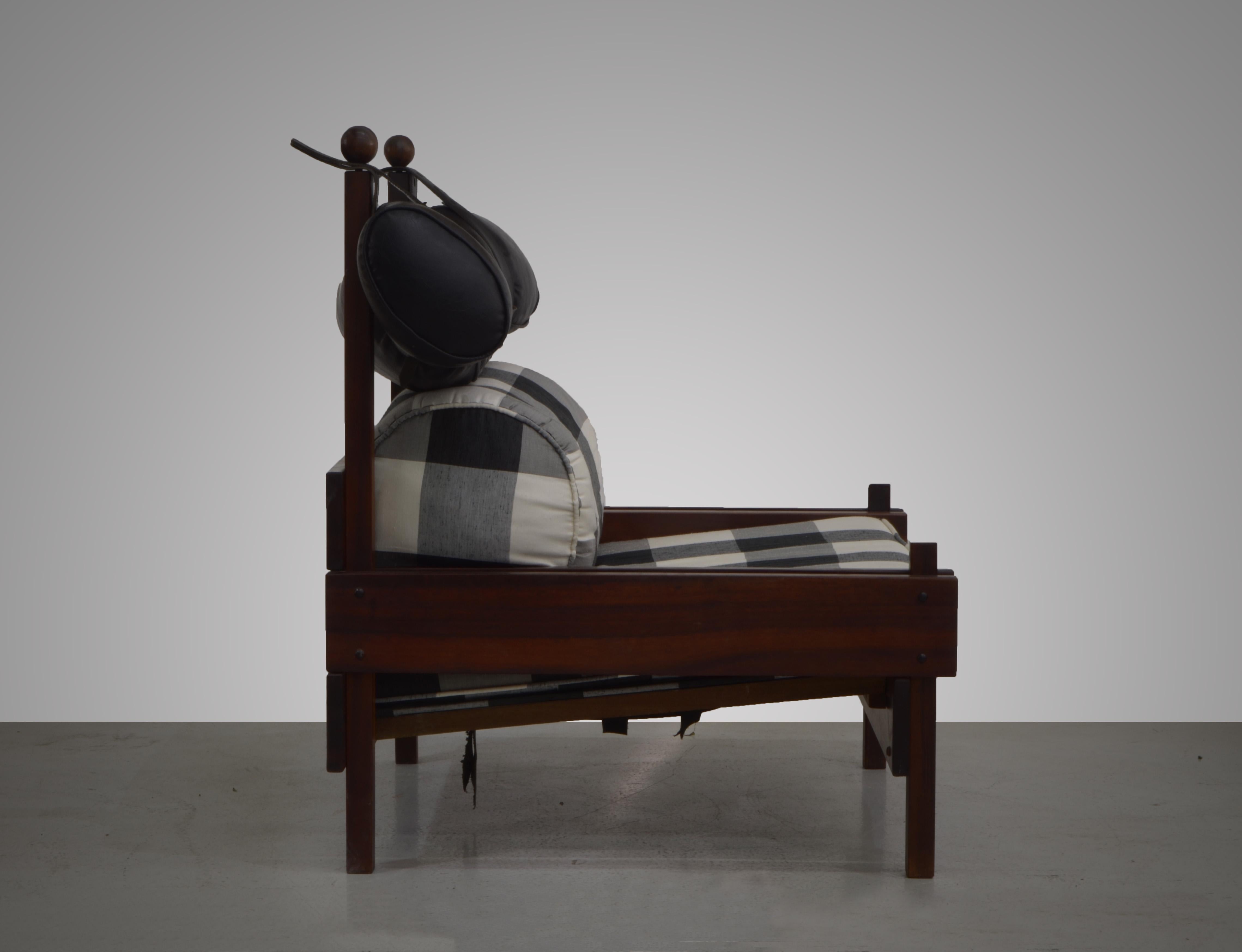 Tonico Armchair in Jacaranda Rosewood, by Sergio Rodrigues, Midcentury Design 1