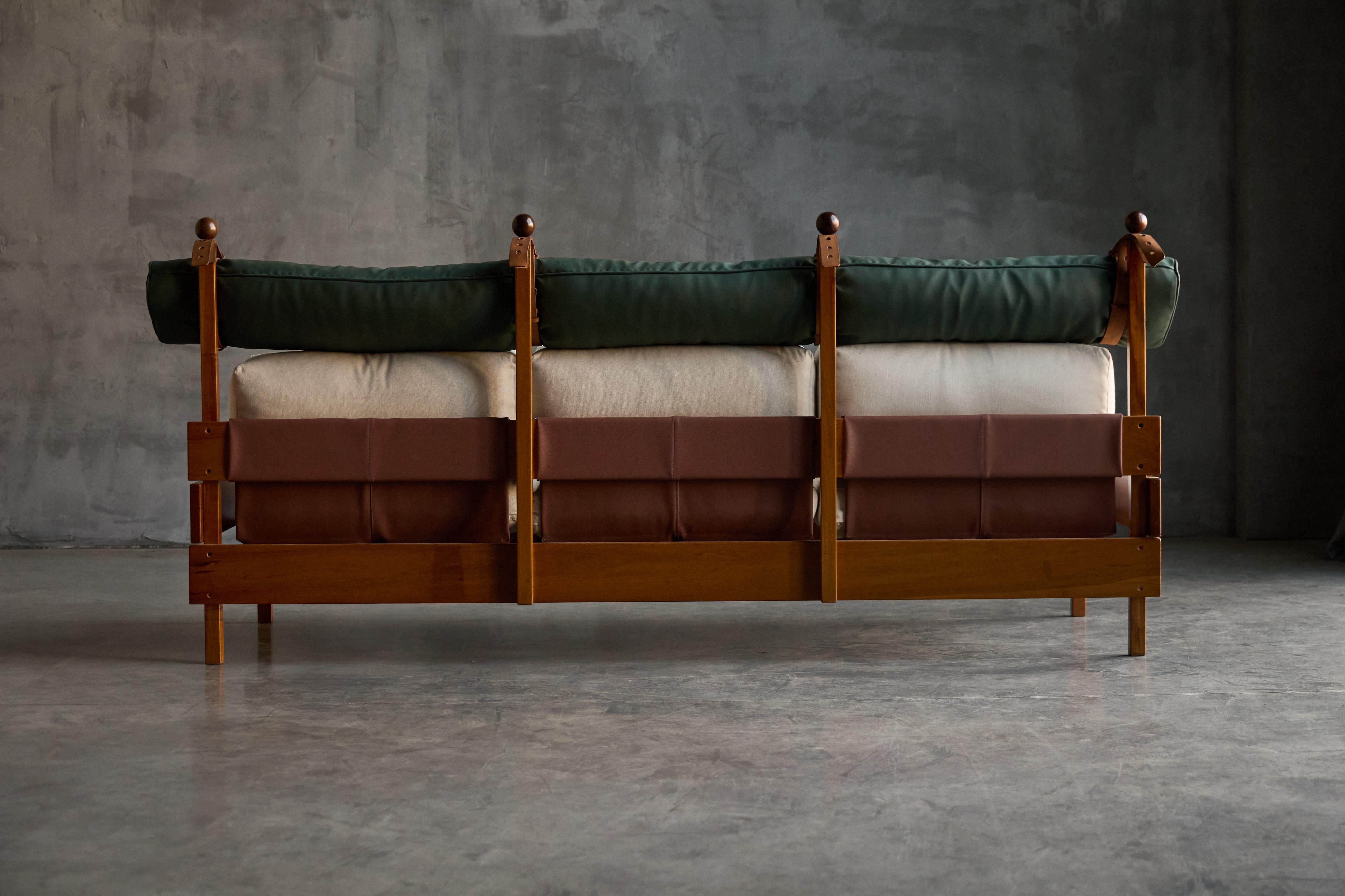Dreisitziges Sofa „Tonico“ von Sergio Rodrigues, Brasilien, 1963 im Angebot 2