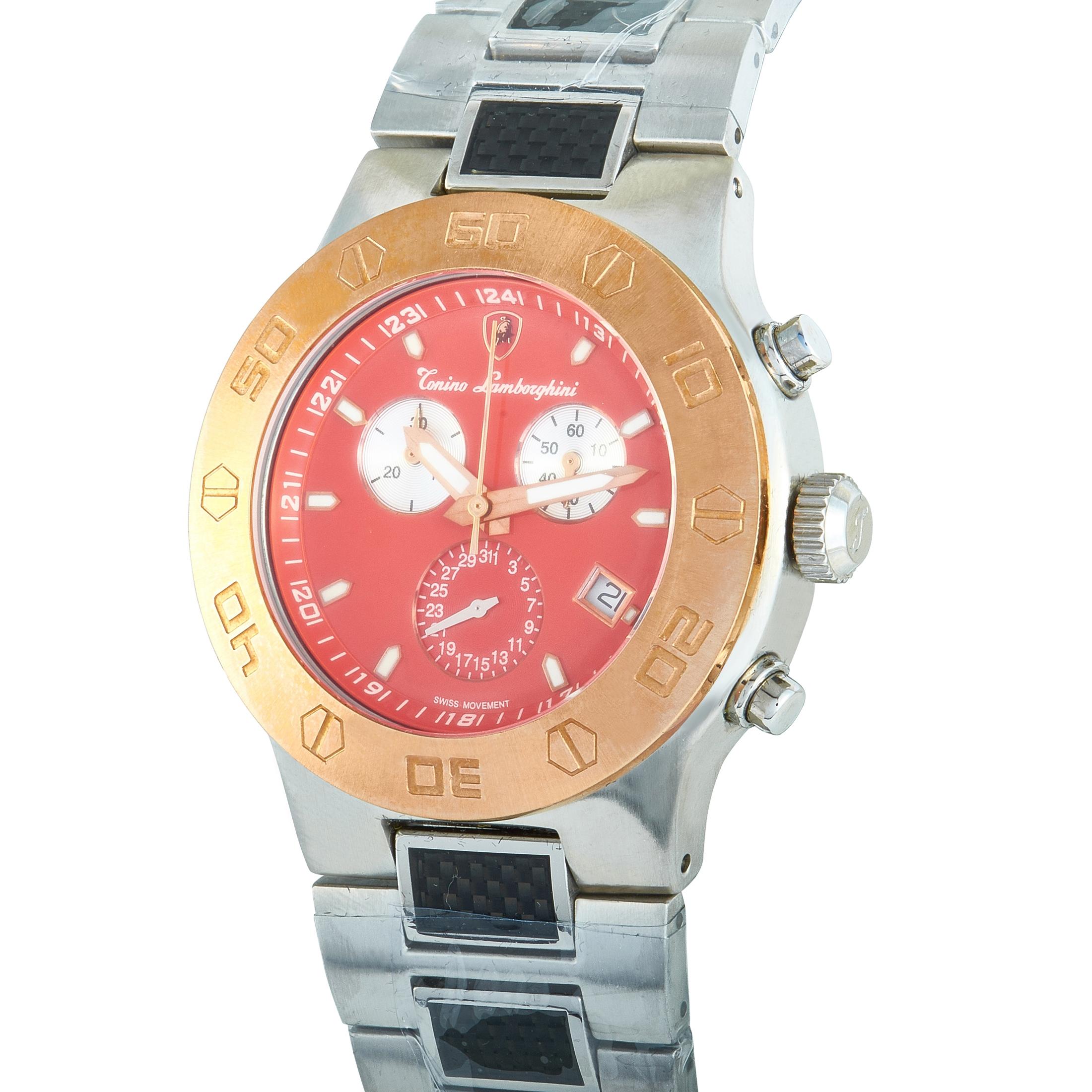 The Tonino Lamborghini Chronograph watch, reference number EN034.504CF, boasts a stainless steel case fitted with a rose gold-plated bezel. The case is presented on a stainless steel bracelet with carbon fiber inserts. The watch is powered by the