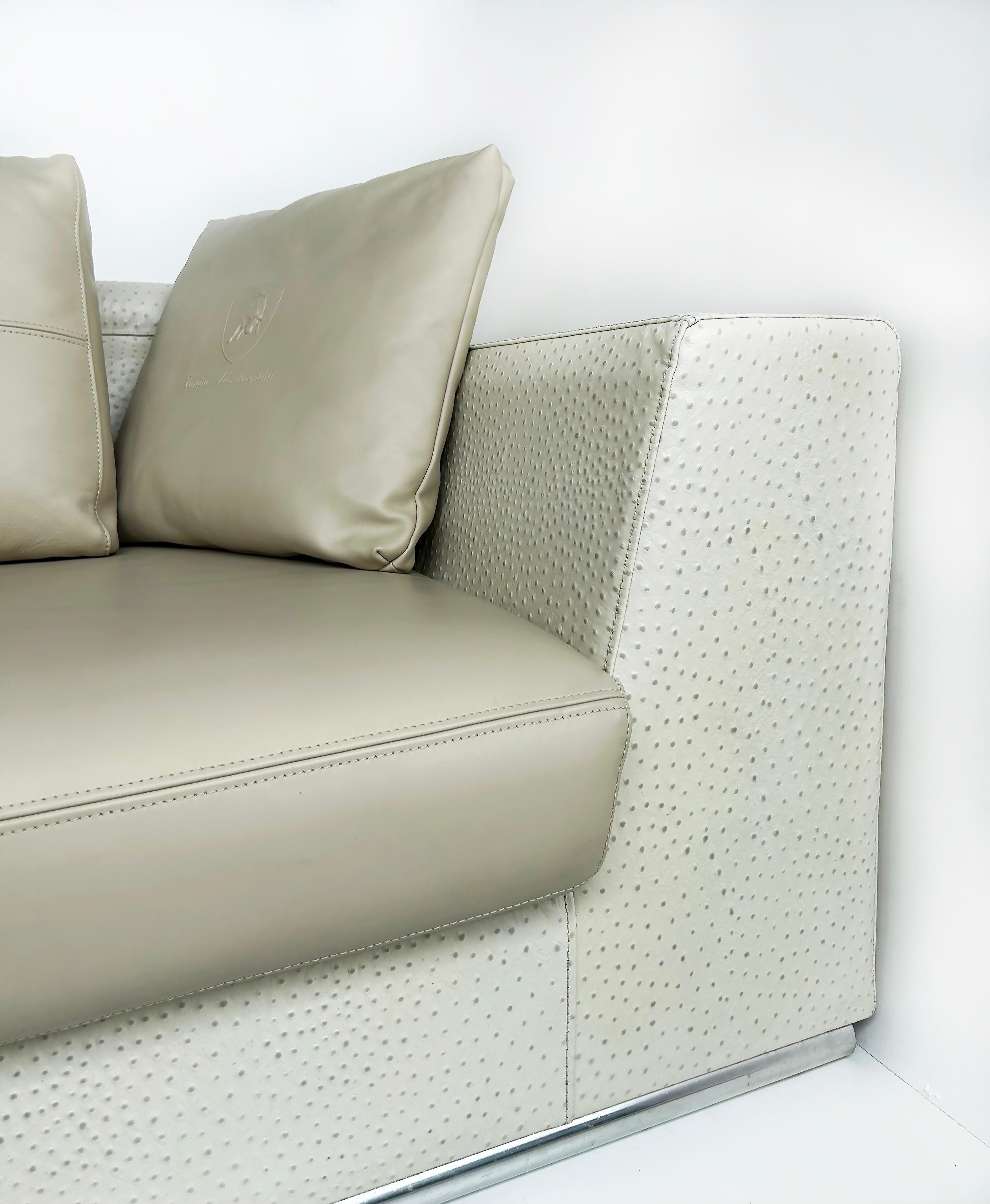 Tonino Lamborghini Italien, 2-teiliges Sofa aus Straußenleder in Modulform, 2010 im Angebot 3