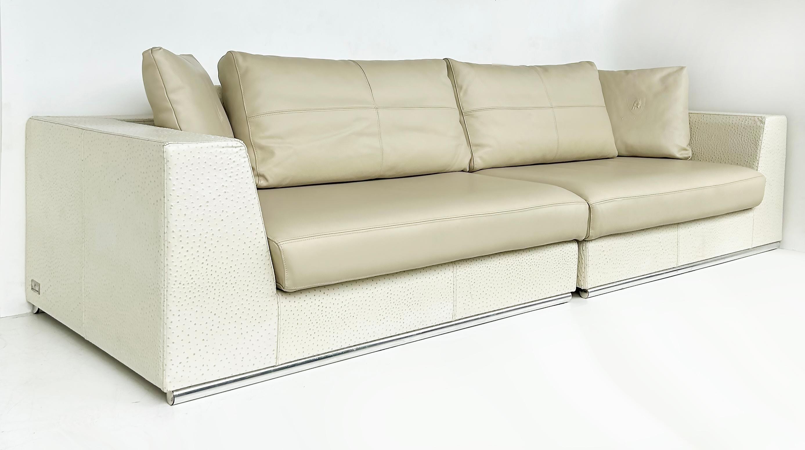 Tonino Lamborghini Italien, 2-teiliges Sofa aus Straußenleder in Modulform, 2010 (Moderne) im Angebot