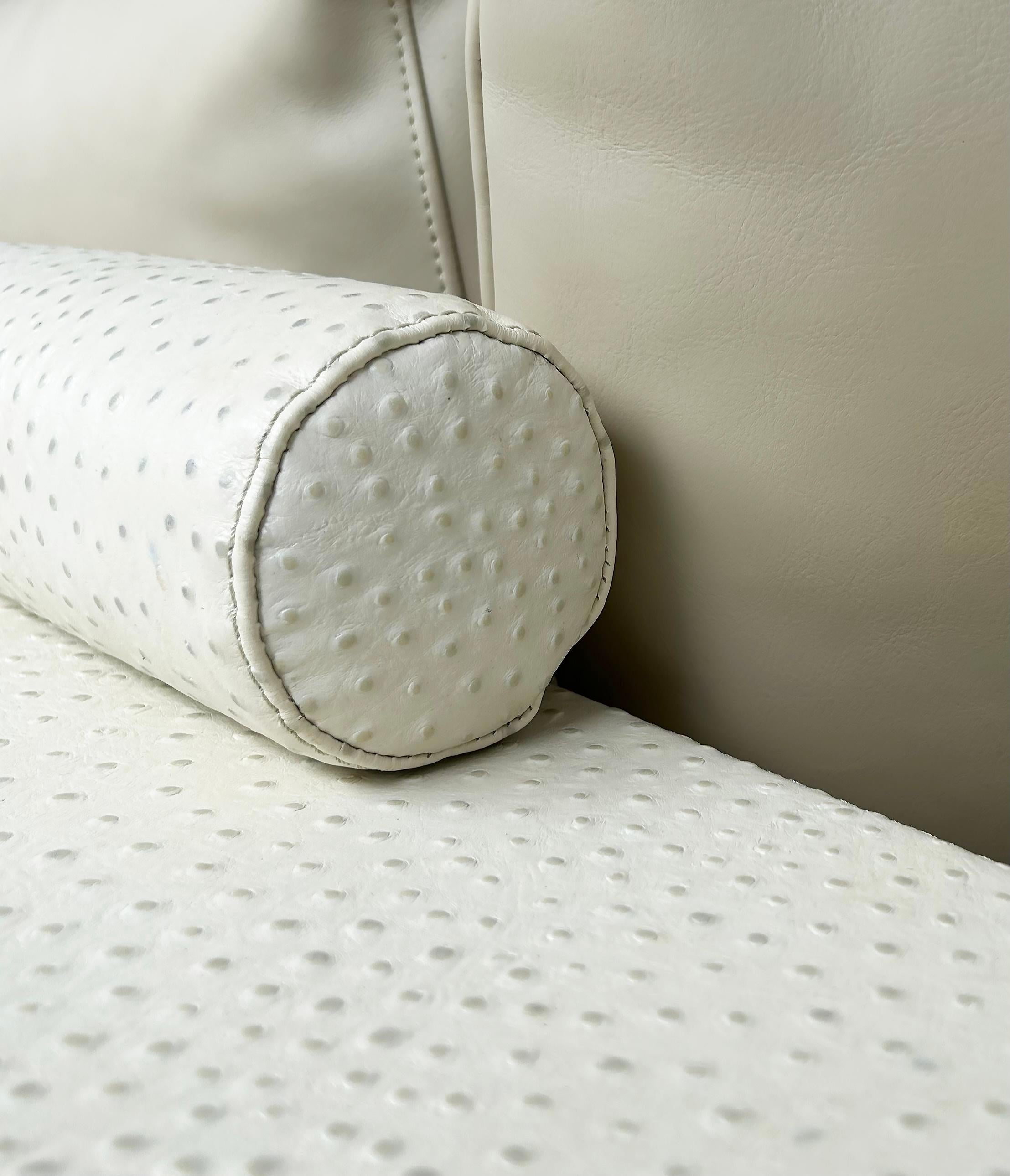 Tonino Lamborghini Italien, 2-teiliges Sofa aus Straußenleder in Modulform, 2010 im Angebot 1