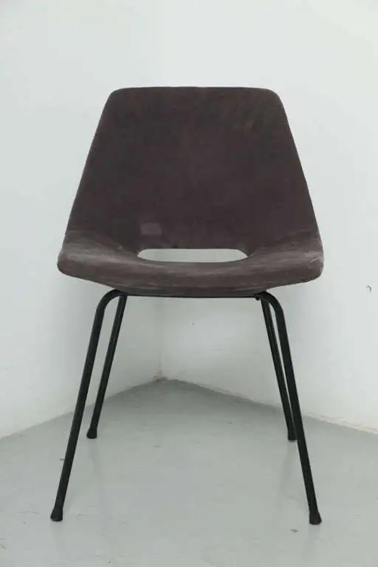 Tonneau-Stuhl von Pierre Guariche für Steiner (Moderne) im Angebot
