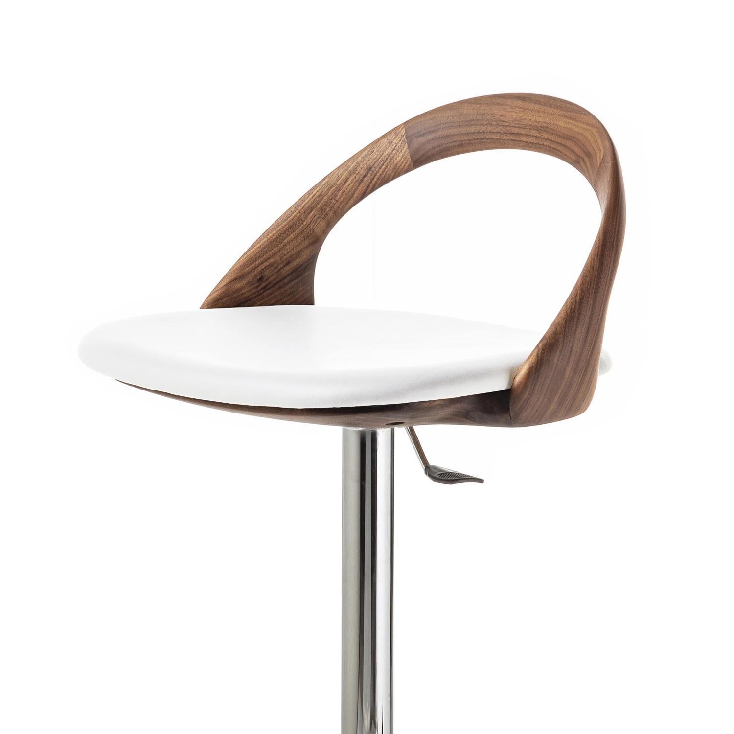 Bar Stool Tonny with steel structure in polished finish,
swivel stool with solid walnut wood under seat and backrest, 
upholstered and covered with genuine italian leather in white color.
Swivel bar stool, Measures: adjustable height 74cm to