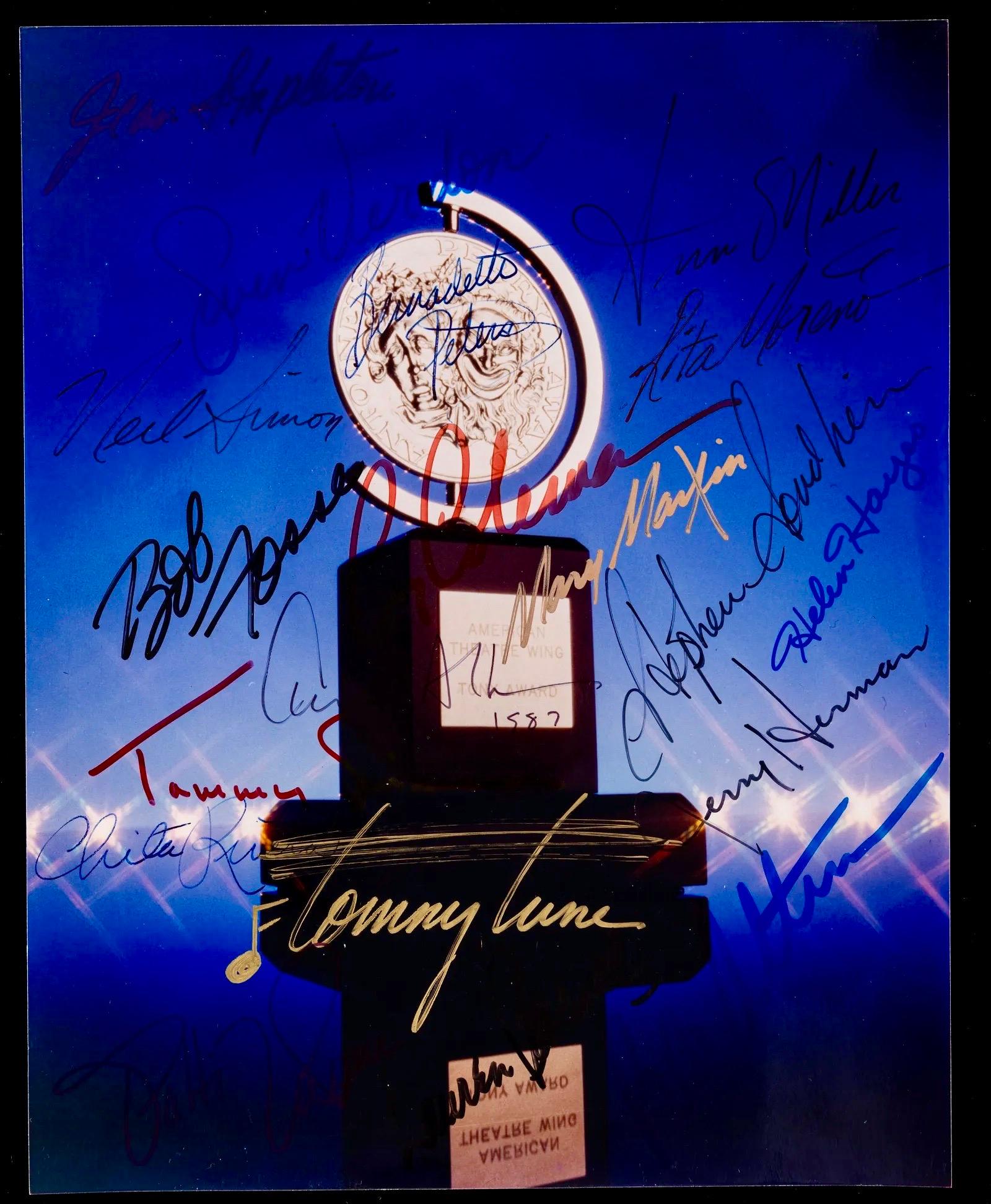 Photo signée 8x10 Photo Broadway Legends Sondheim Fosse Verdon Simon, 1987 Tonys Awards - Photograph de Tony Awards
