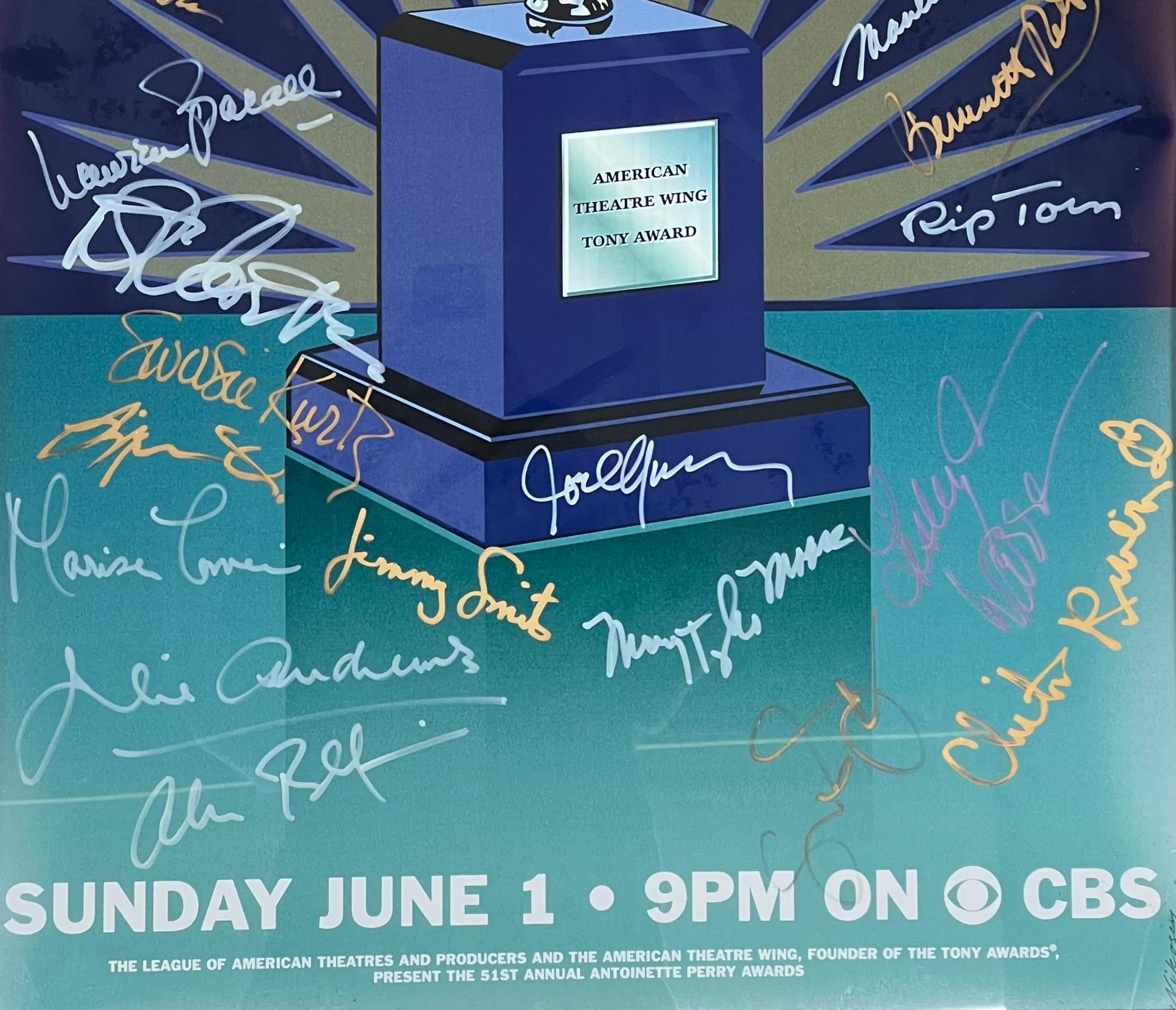 Póster de los Premios Tony 1997 Firmado por famosos Presentadores Autografiado Broadway - Print Rendimiento de Tony Awards