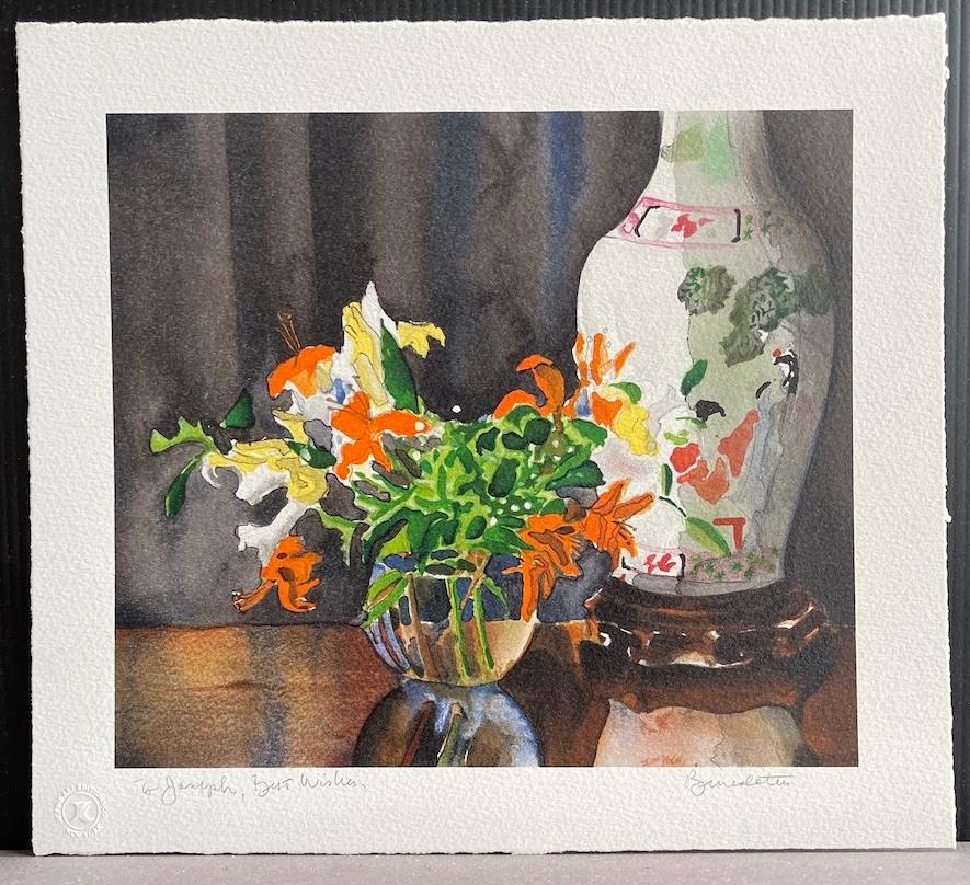 JARRON CHINO Litografía firmada, Bodegón interior, Flores naranjas - Print Contemporáneo de Tony Bennett