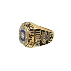 Tony Campbell's Los Angeles Lakers 1988 NBA Championship Players Ring