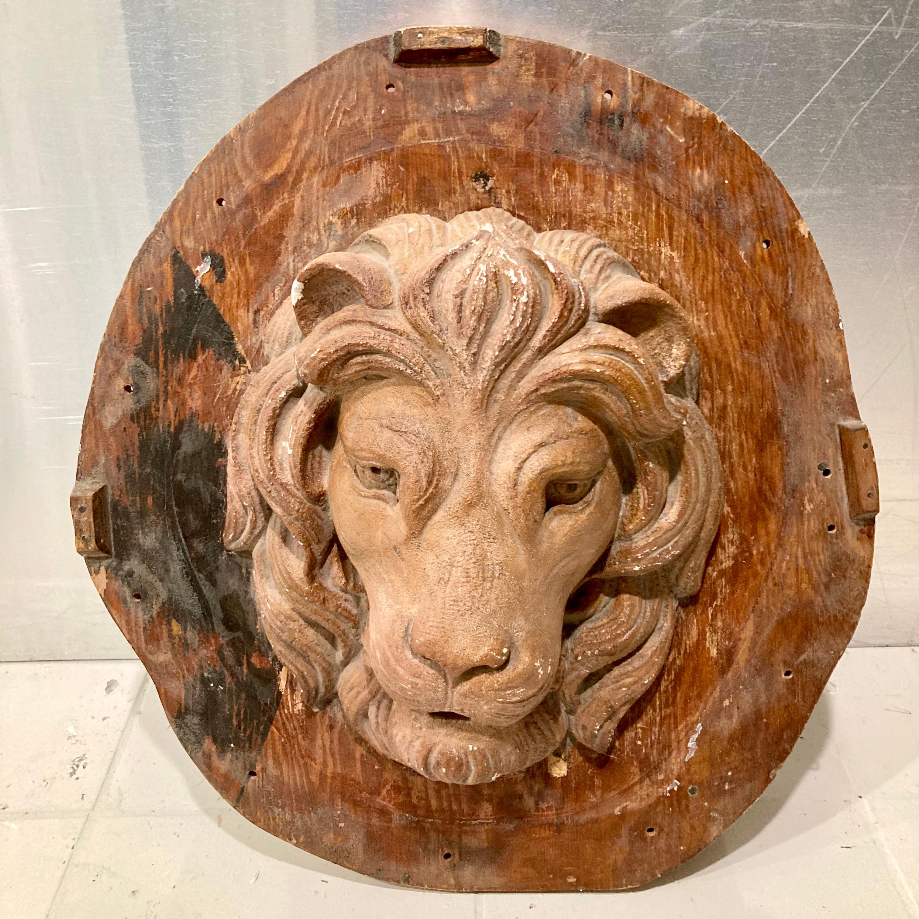 Moderne Moule de tête de lion MGM de Tony Duquette en vente