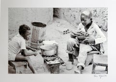 Ohne Titel (Kids), Tony Figueira, Schwarz-Weiß-Fotografie, Angola