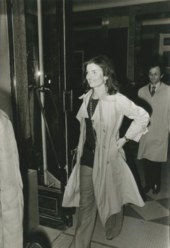 Vintage Jackie Kennedy, leaving the Hospital, Paris, France, 30 x 20, 5 cm