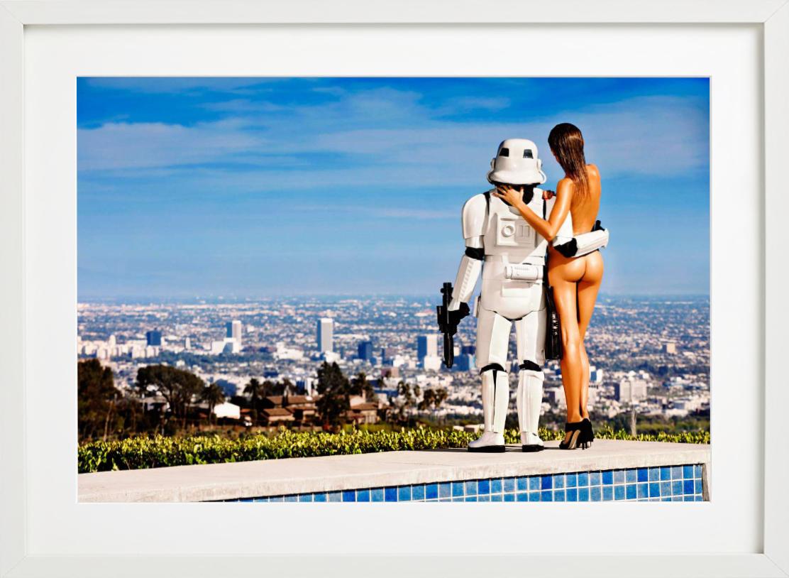 Love Story 5 - Nude with Storm Trooper Looking at LA, Photography of Fine Art, 2017 en vente 5